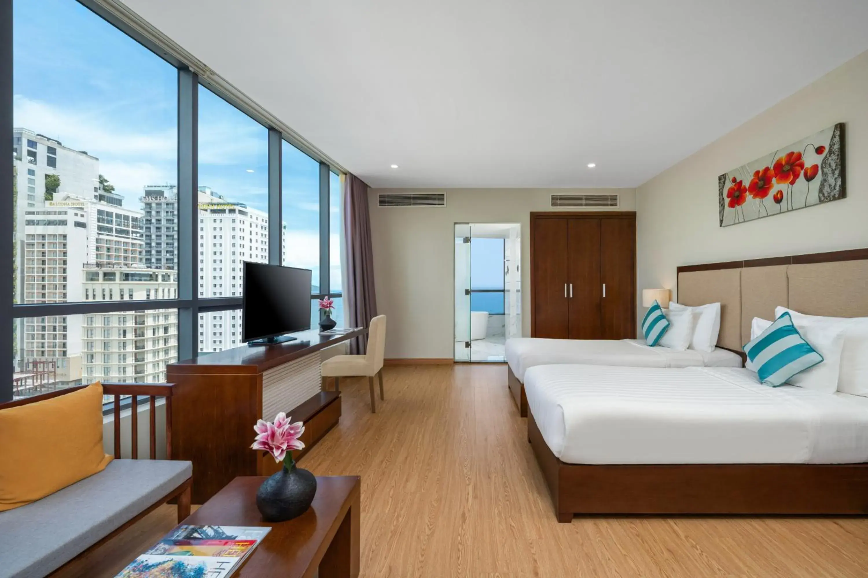 Communal lounge/ TV room, Bed in Avatar Danang Hotel Communal lounge/ TV room, Bed in Avatar Danang Hotel