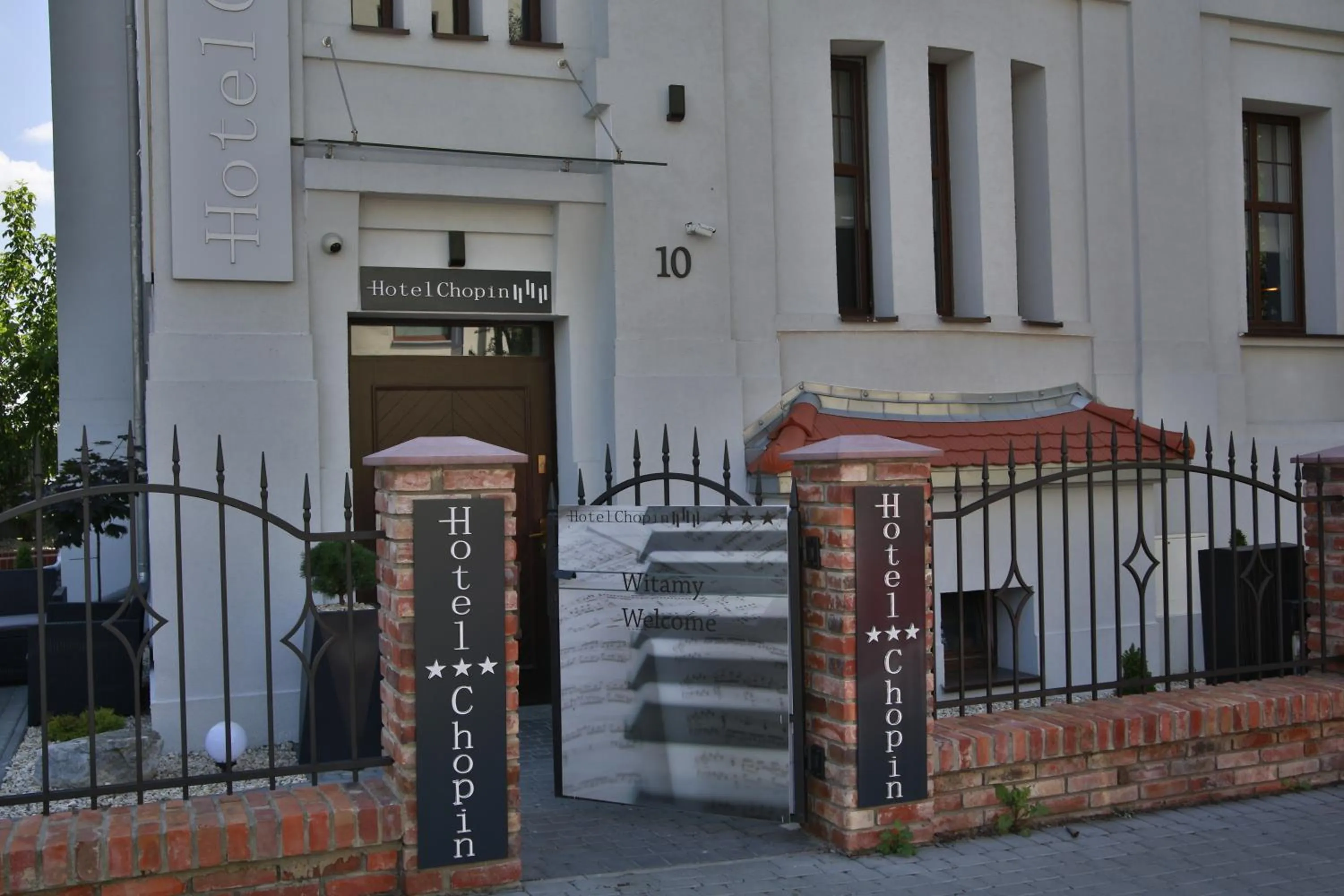 Facade/entrance in Hotel Chopin Bydgoszcz