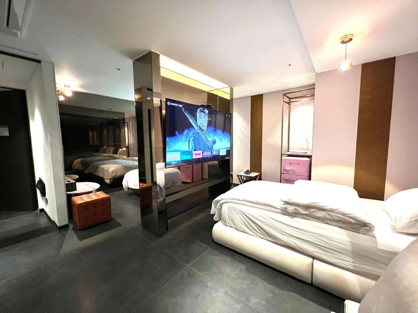 Bed in Yeoksam Lumiere Hotel