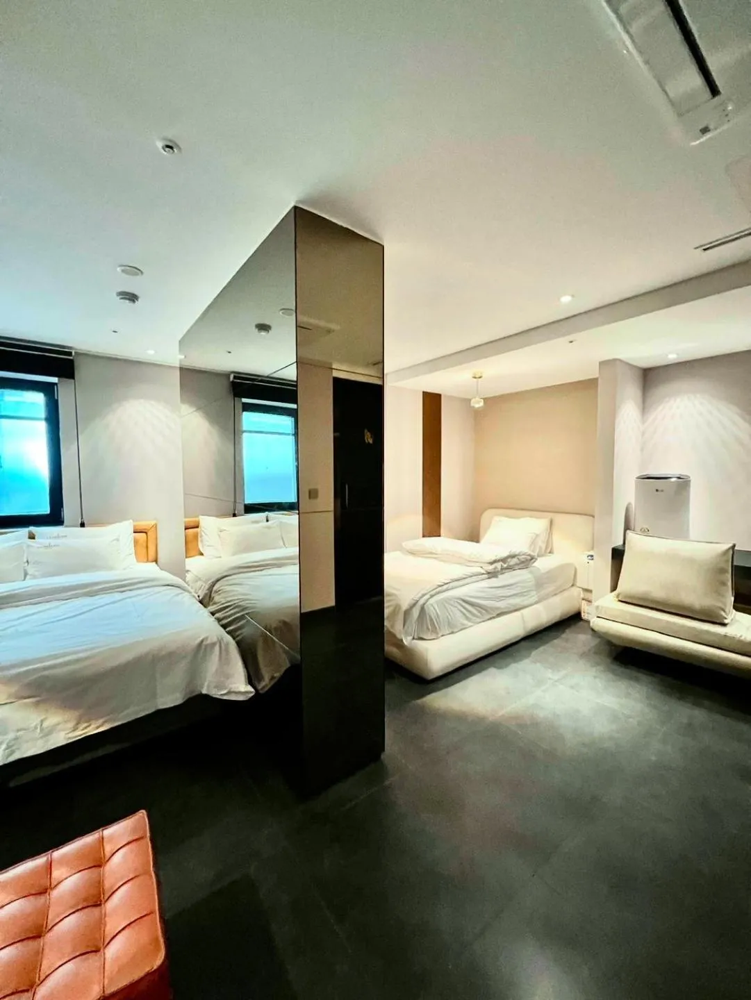 Bed in Yeoksam Lumiere Hotel