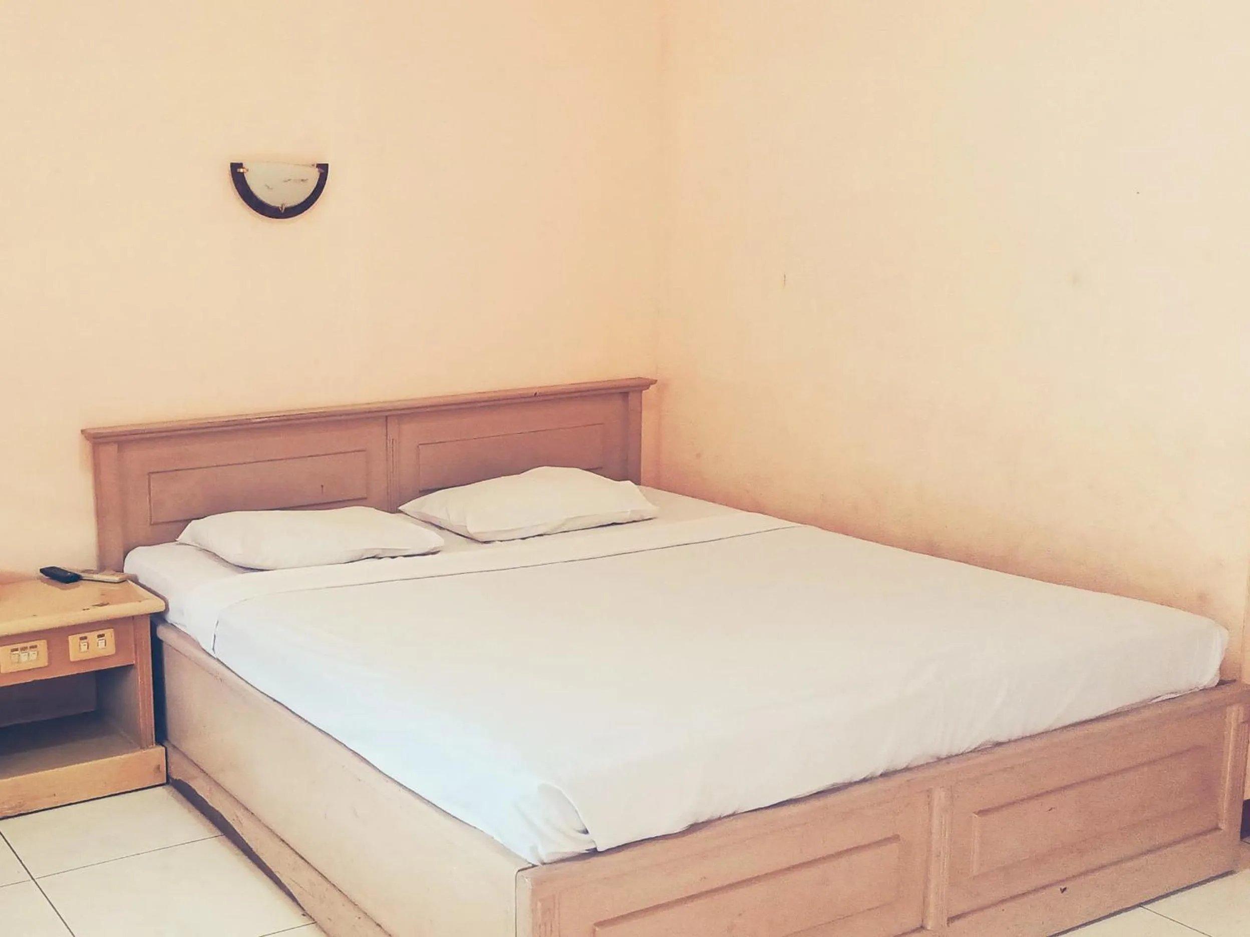 Bed in Hotel Wijaya Purwokerto