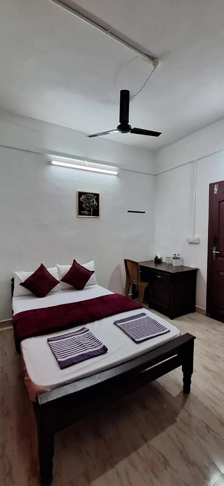 Bed in Holiday Apartments & Homestay