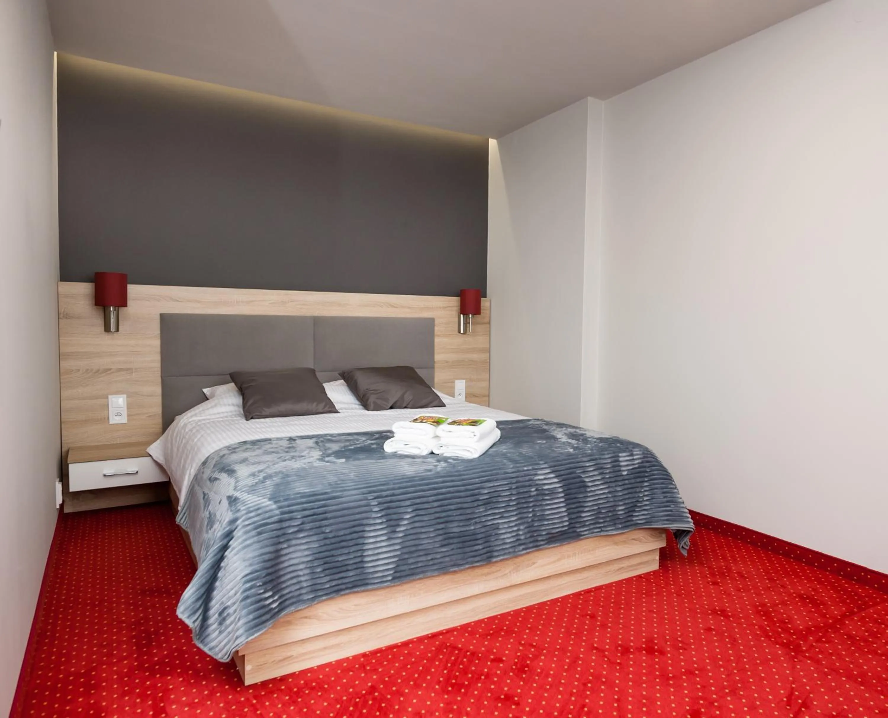 Photo of the whole room, Bed in Elba Hotel