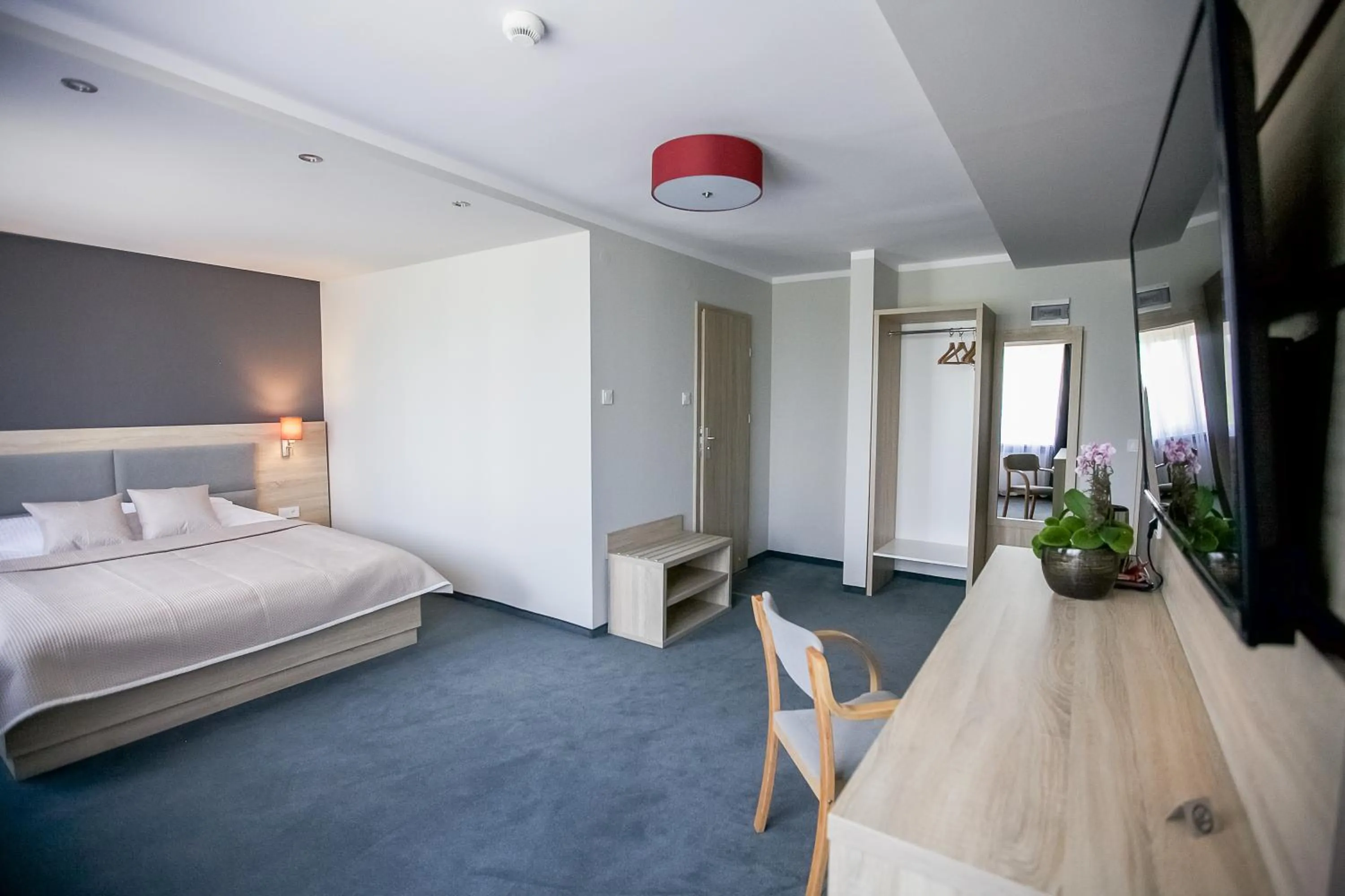 Photo of the whole room, Bed in Elba Hotel