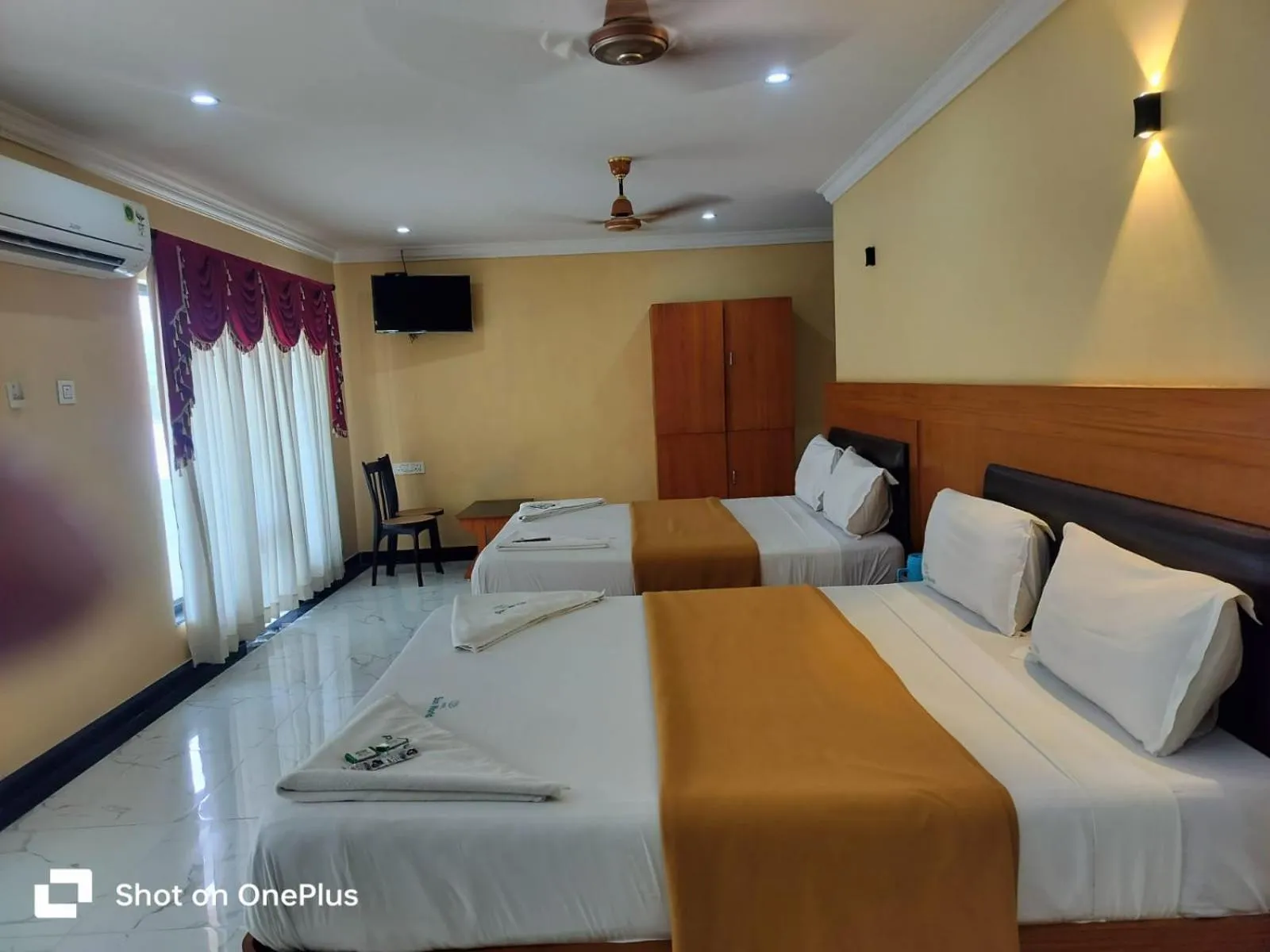 Bed in Hotel Sun World