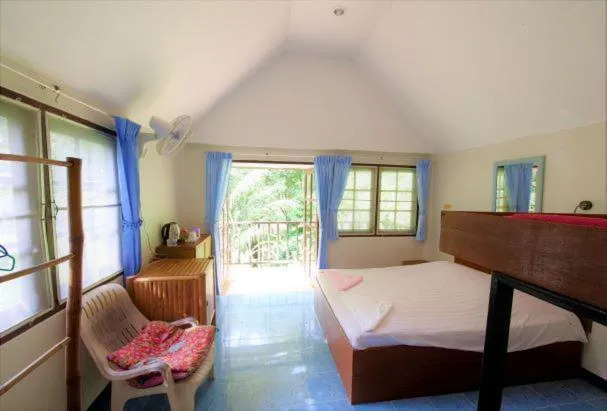 Photo of the whole room, Bed in Poseidon Bungalows