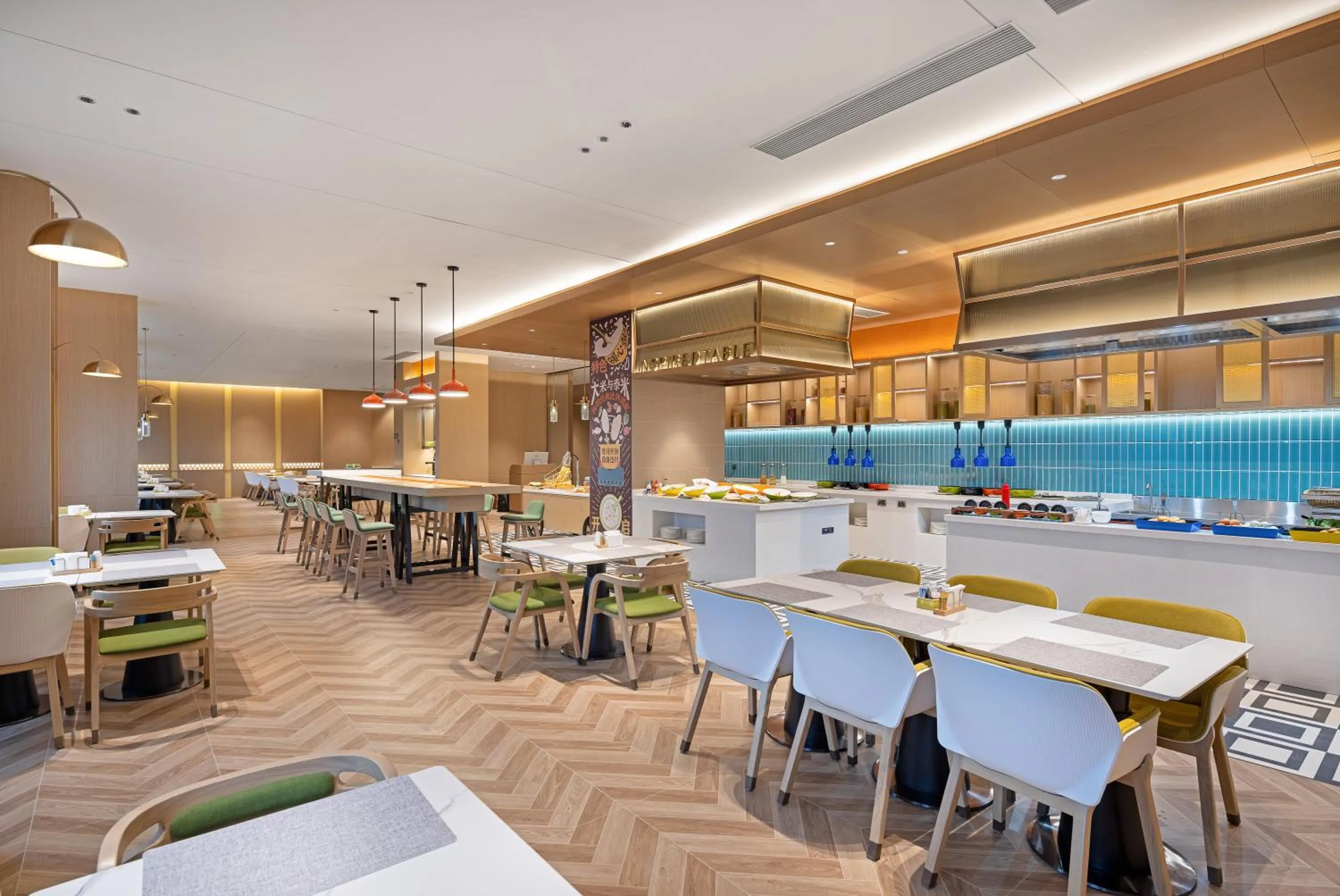 Restaurant/places to eat in Home2 Suite by Hilton Fuyang Taihe