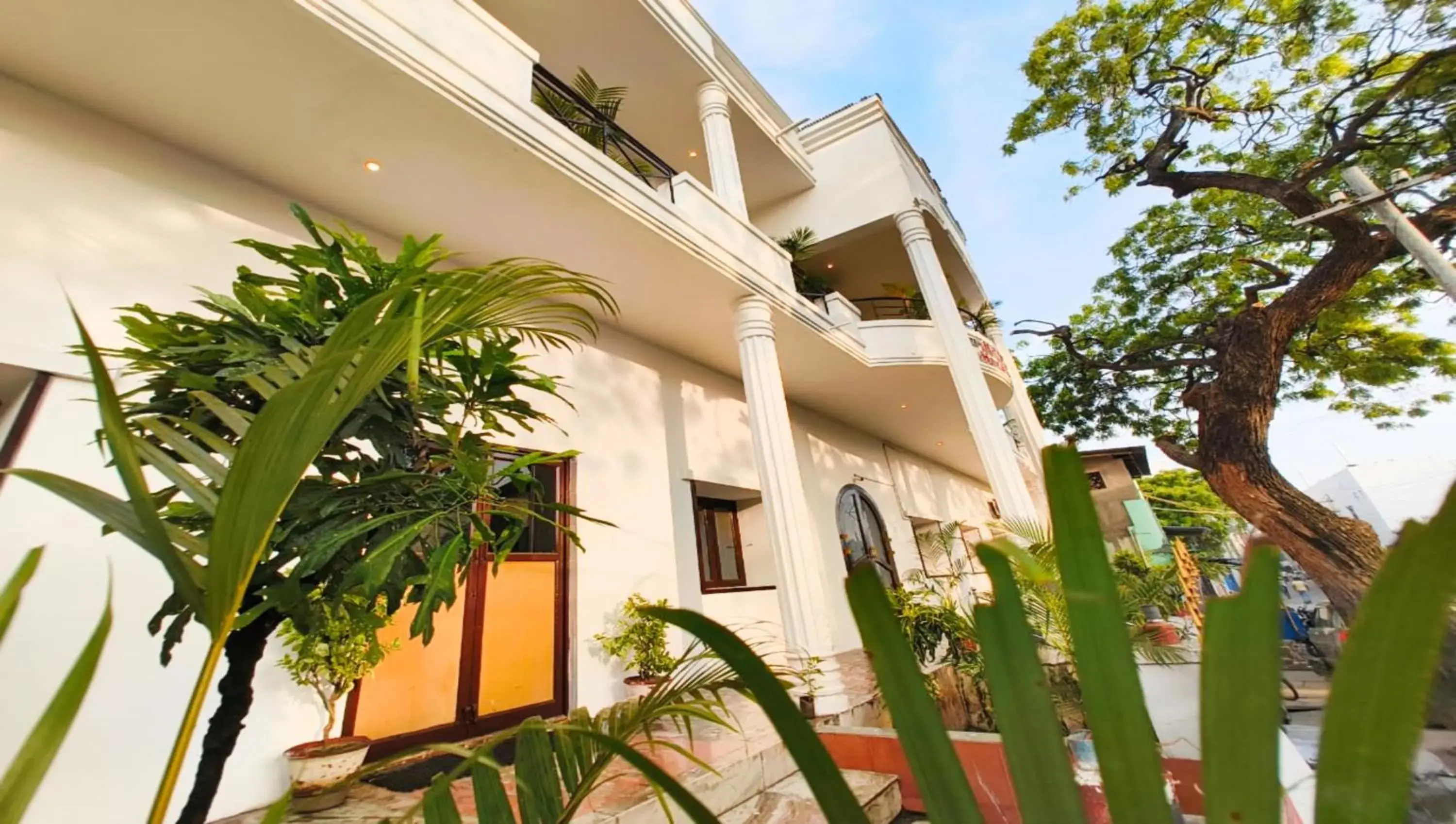 Facade/entrance in Hare Rama Hare Krishna - EESHA Hotel Facade/entrance in Hare Rama Hare Krishna - EESHA Hotel