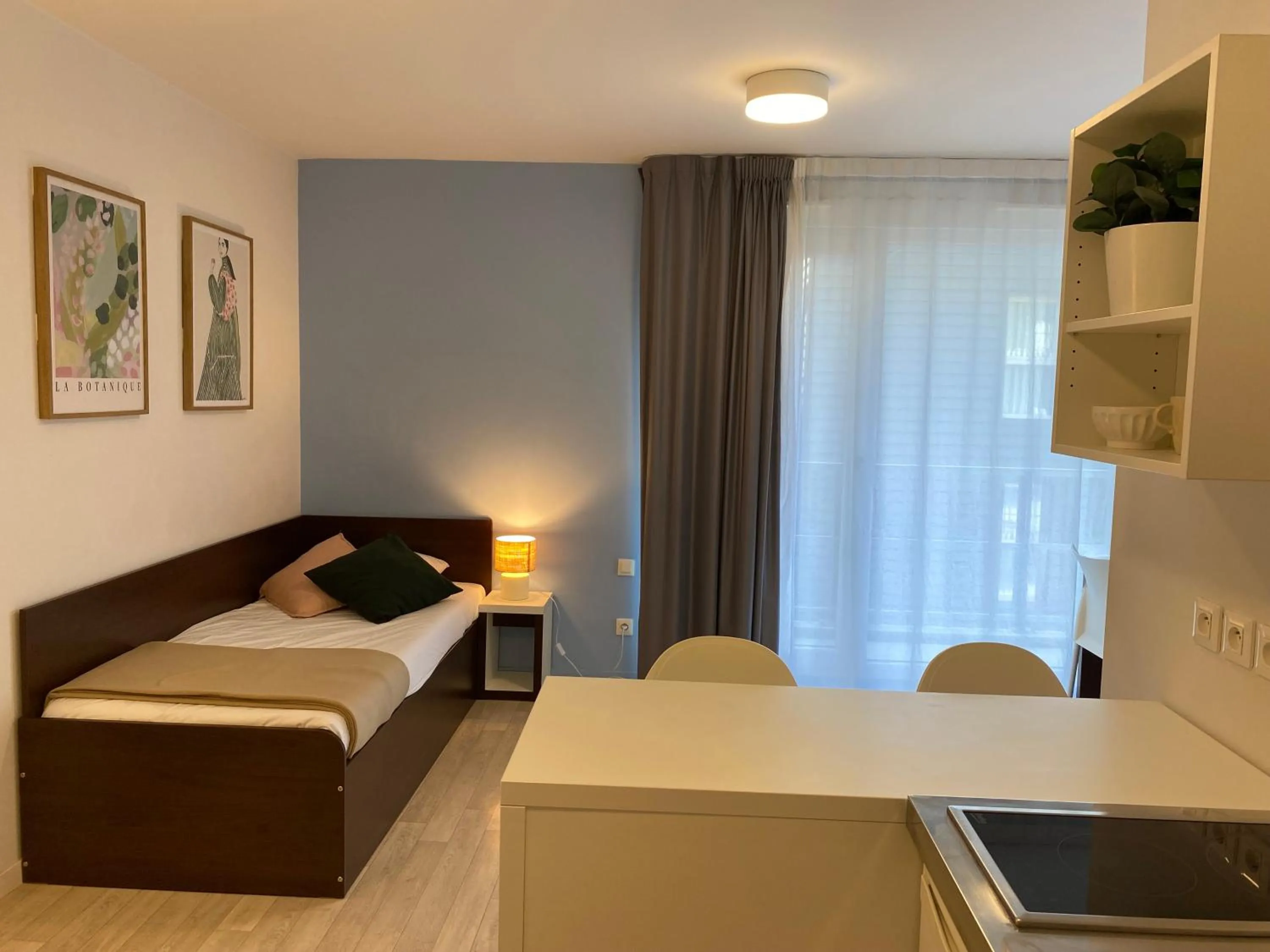 Bed in Apparteo Nantes