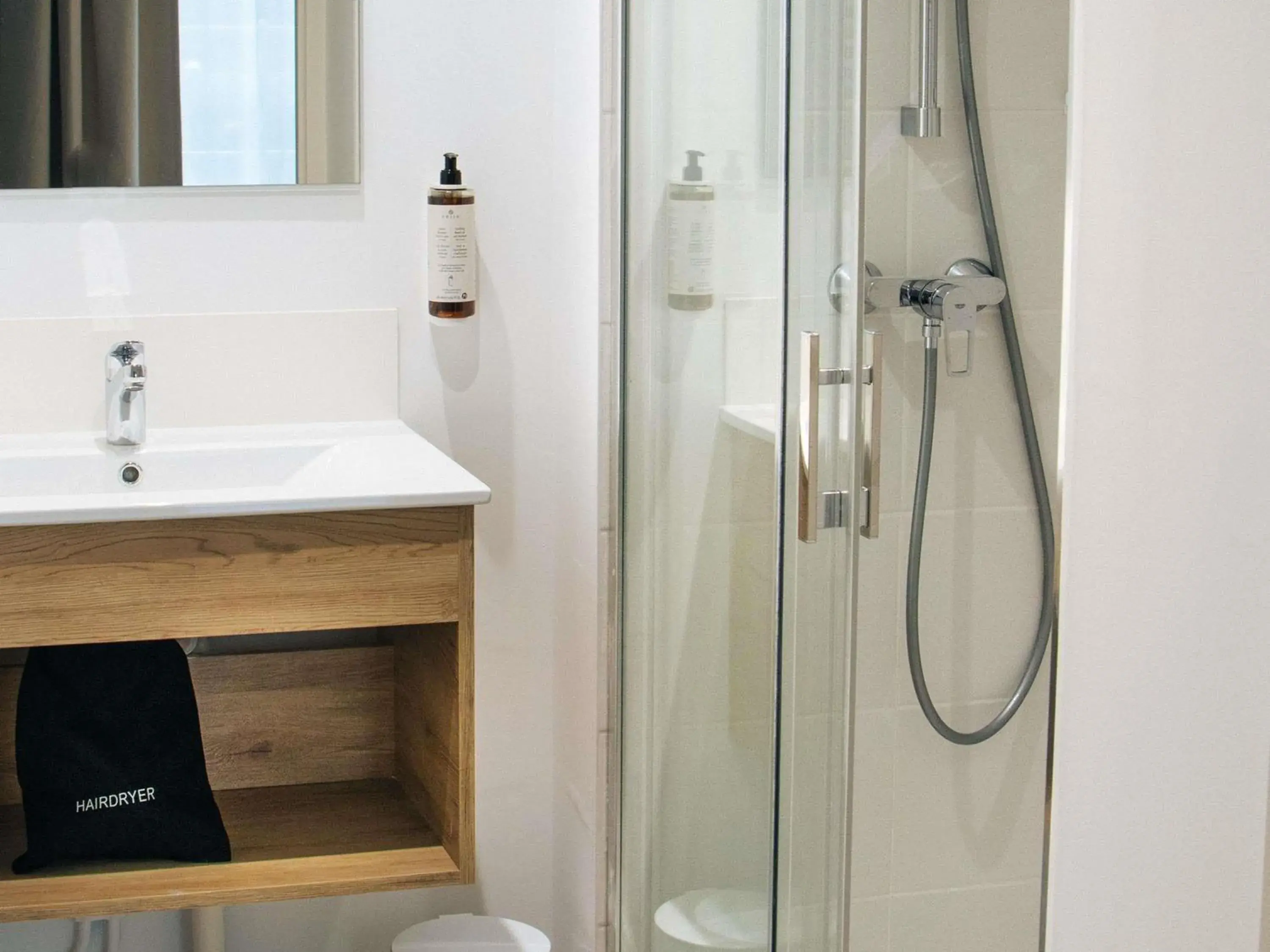 Bedroom in Adagio Access Bordeaux Sud Pessac Bedroom in Adagio Access Bordeaux Sud Pessac