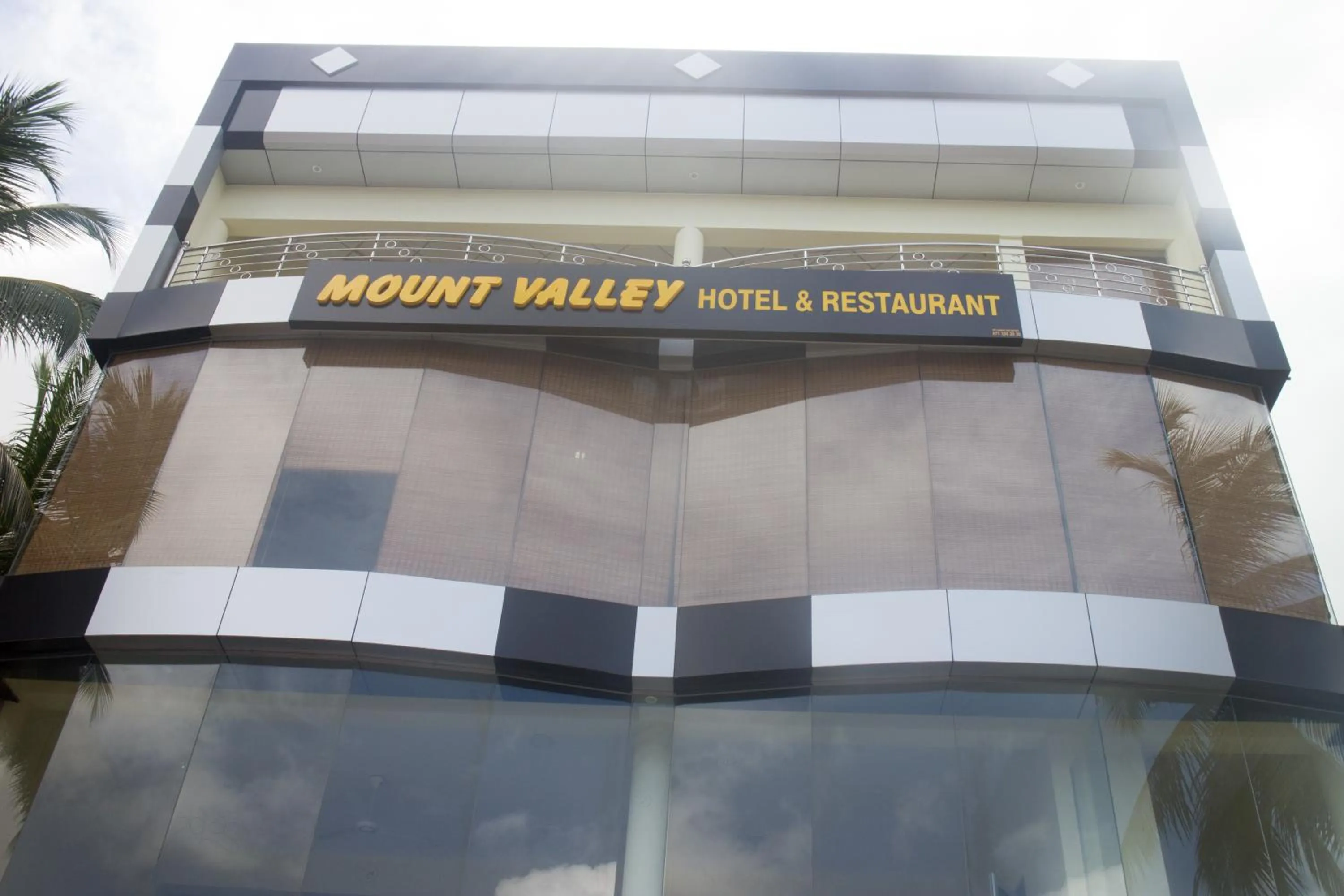 Property building in Hotel Mount Valley & Yala Safari