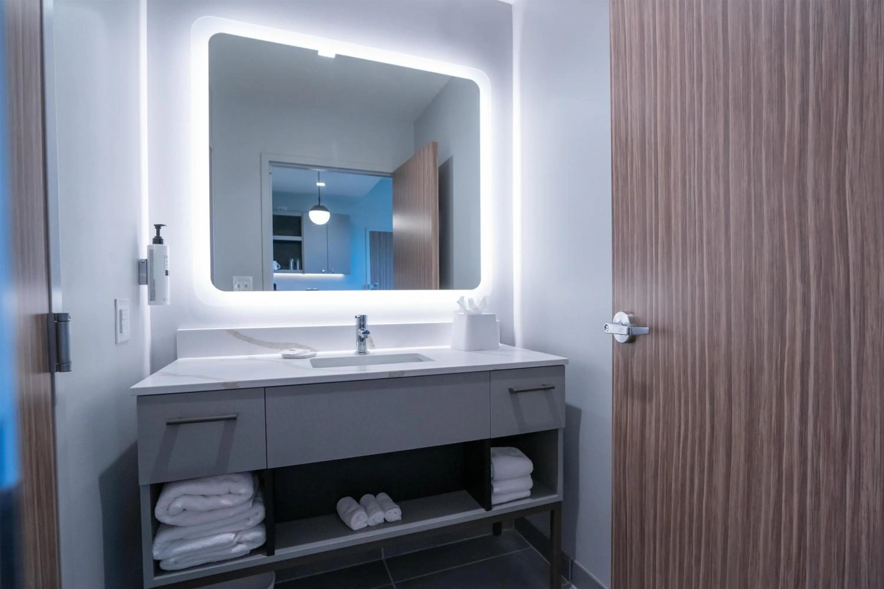 Bathroom in Homewood Suites By Hilton Hoover Birmingham