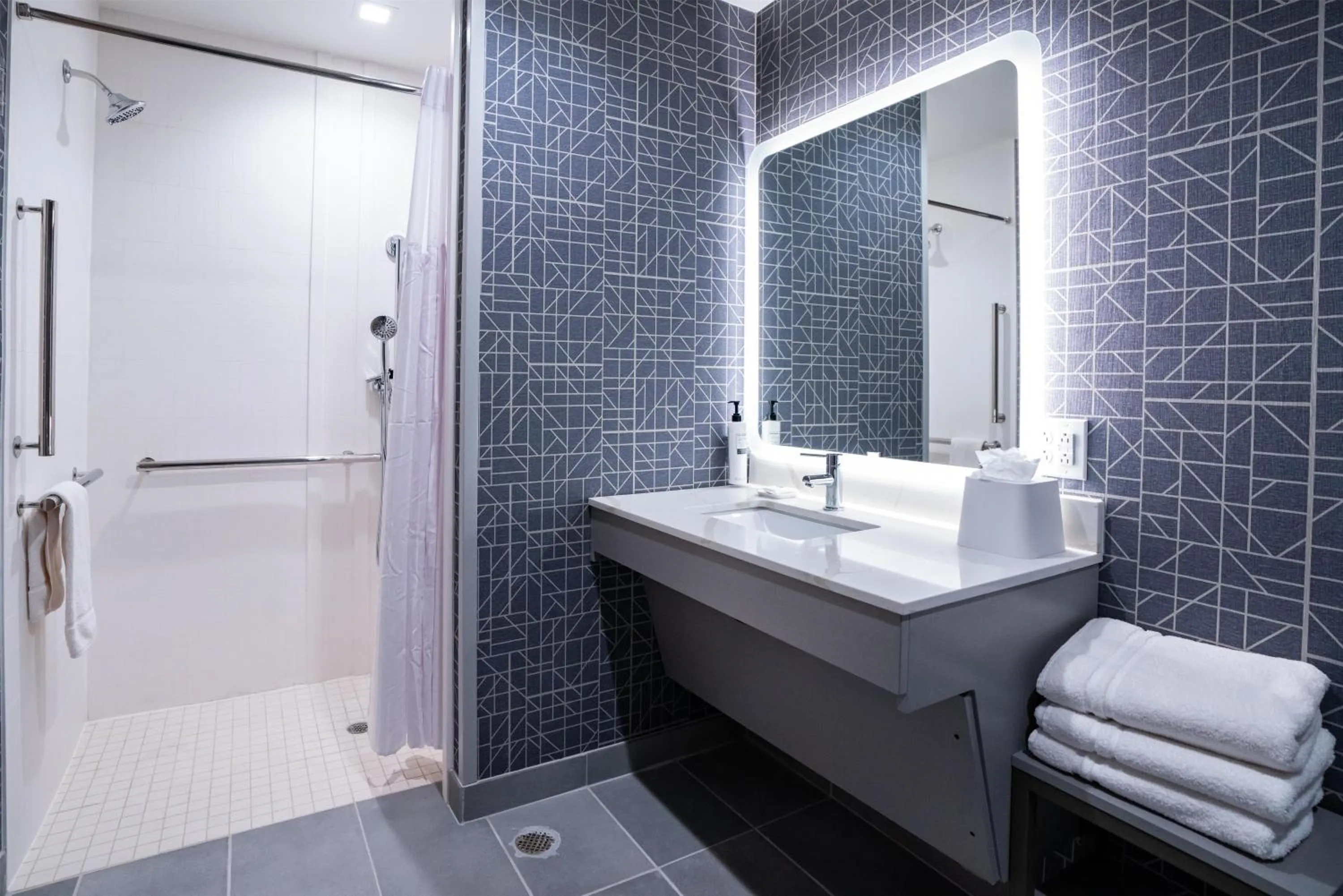 Bathroom in Homewood Suites By Hilton Hoover Birmingham