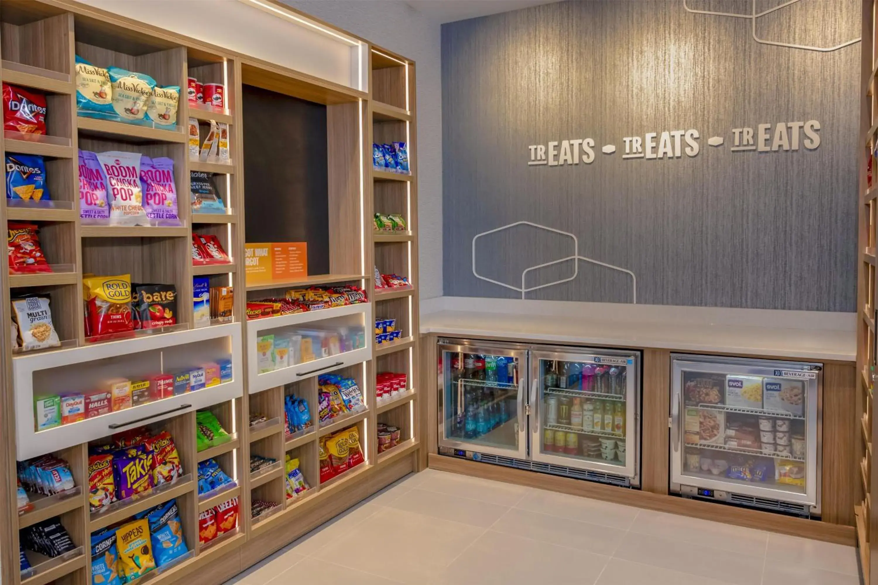 Restaurant/places to eat in Hampton Inn & Suites Irving Hwy 183 Restaurant/places to eat in Hampton Inn & Suites Irving Hwy 183