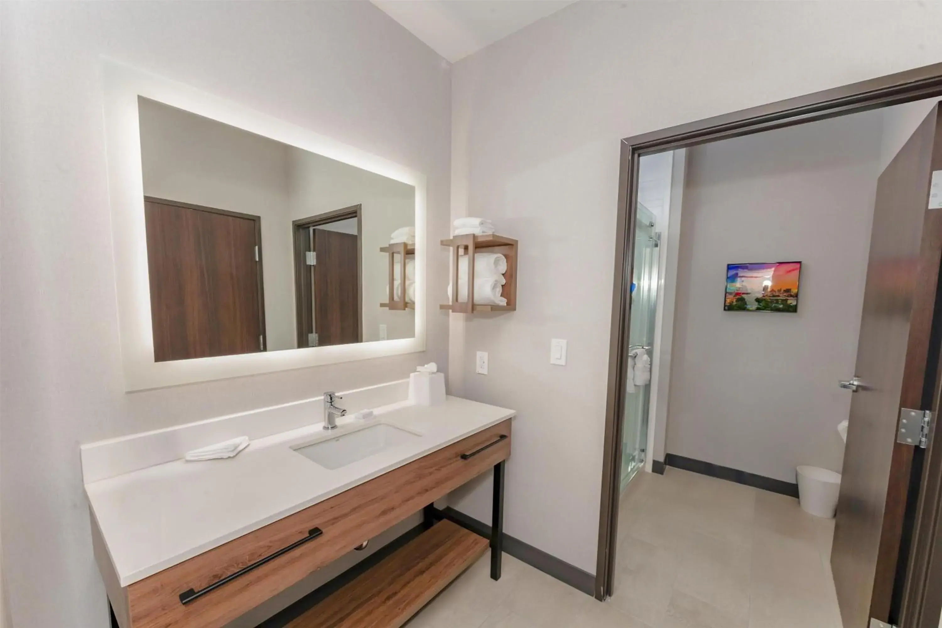 Bathroom in Hampton Inn & Suites Irving Hwy 183 Bathroom in Hampton Inn & Suites Irving Hwy 183