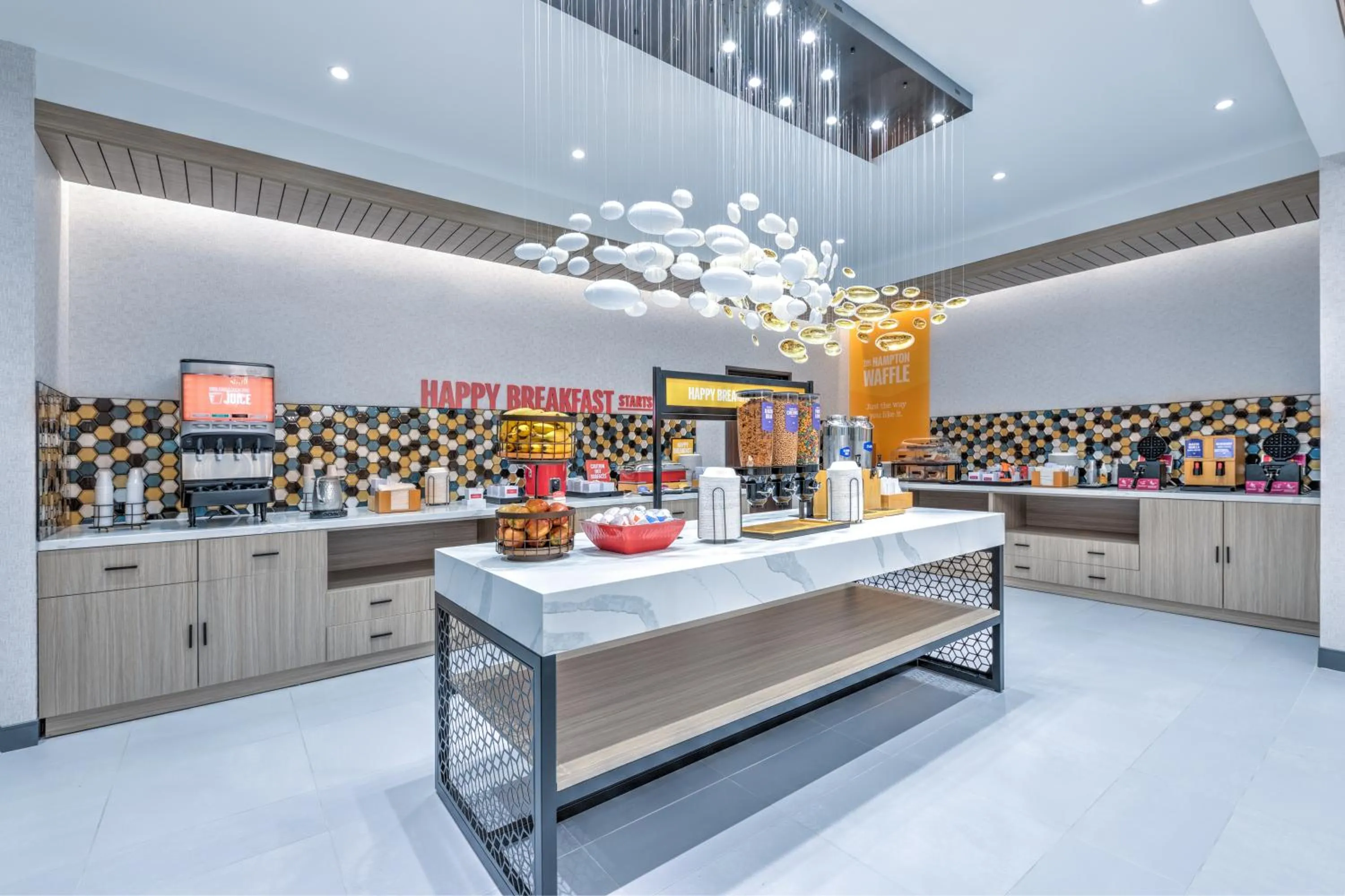 Food and drinks in Hampton Inn & Suites Irving Hwy 183