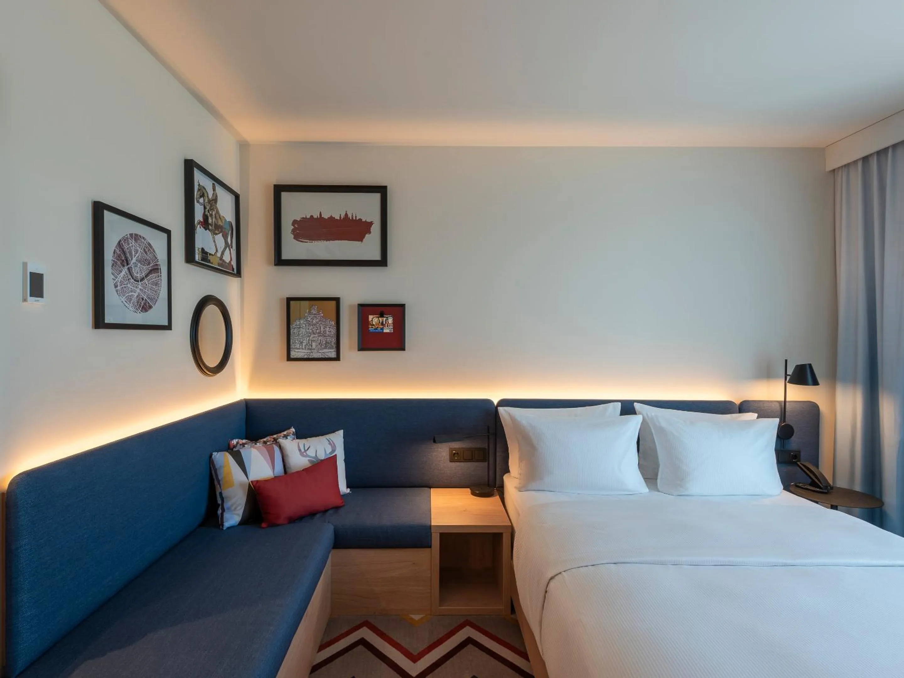 Bed in Hampton By Hilton Dresden City Centre