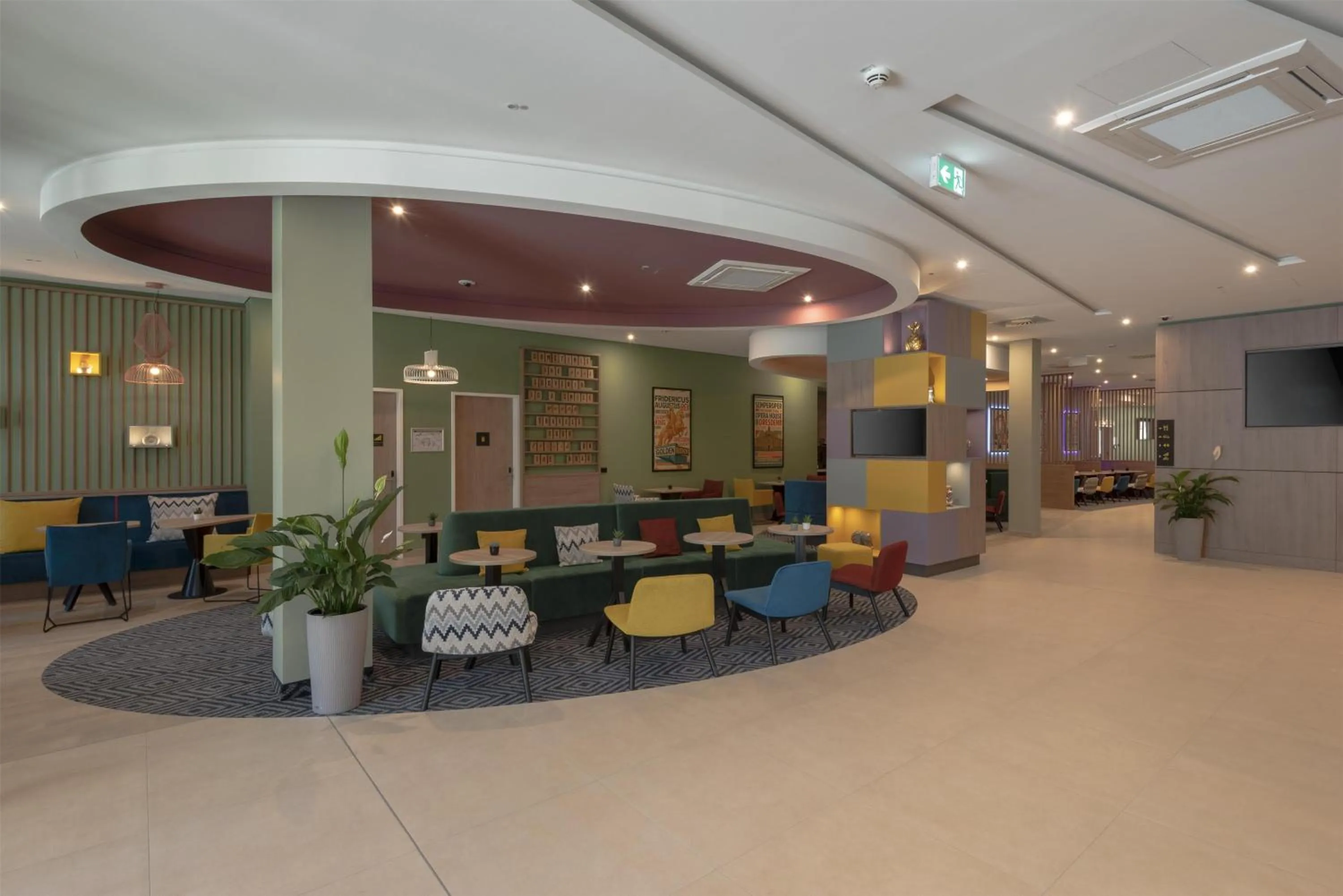 Lobby or reception in Hampton By Hilton Dresden City Centre