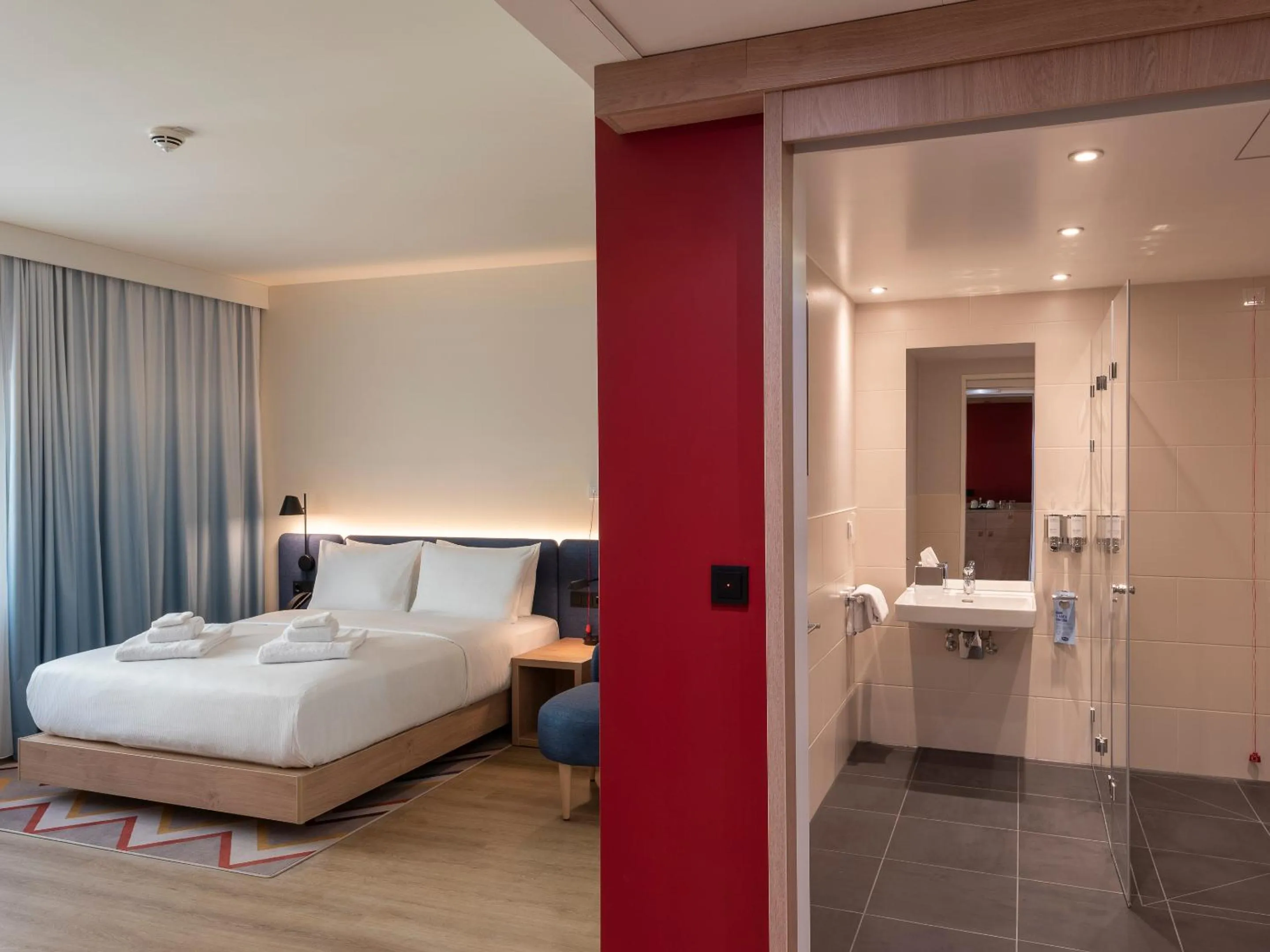 Bed in Hampton By Hilton Dresden City Centre