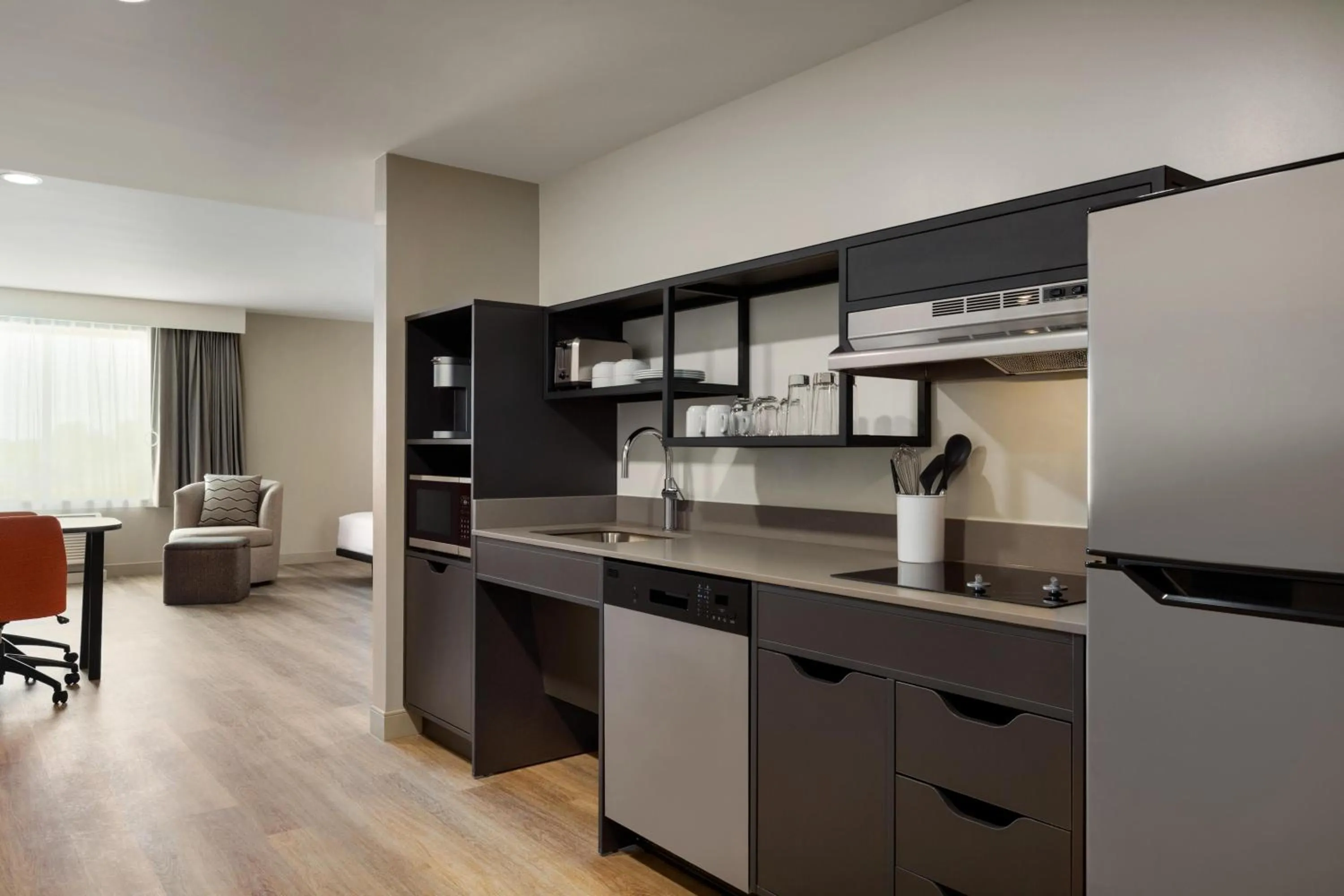 Kitchen or kitchenette in LivSmart Studios By Hilton Kokomo