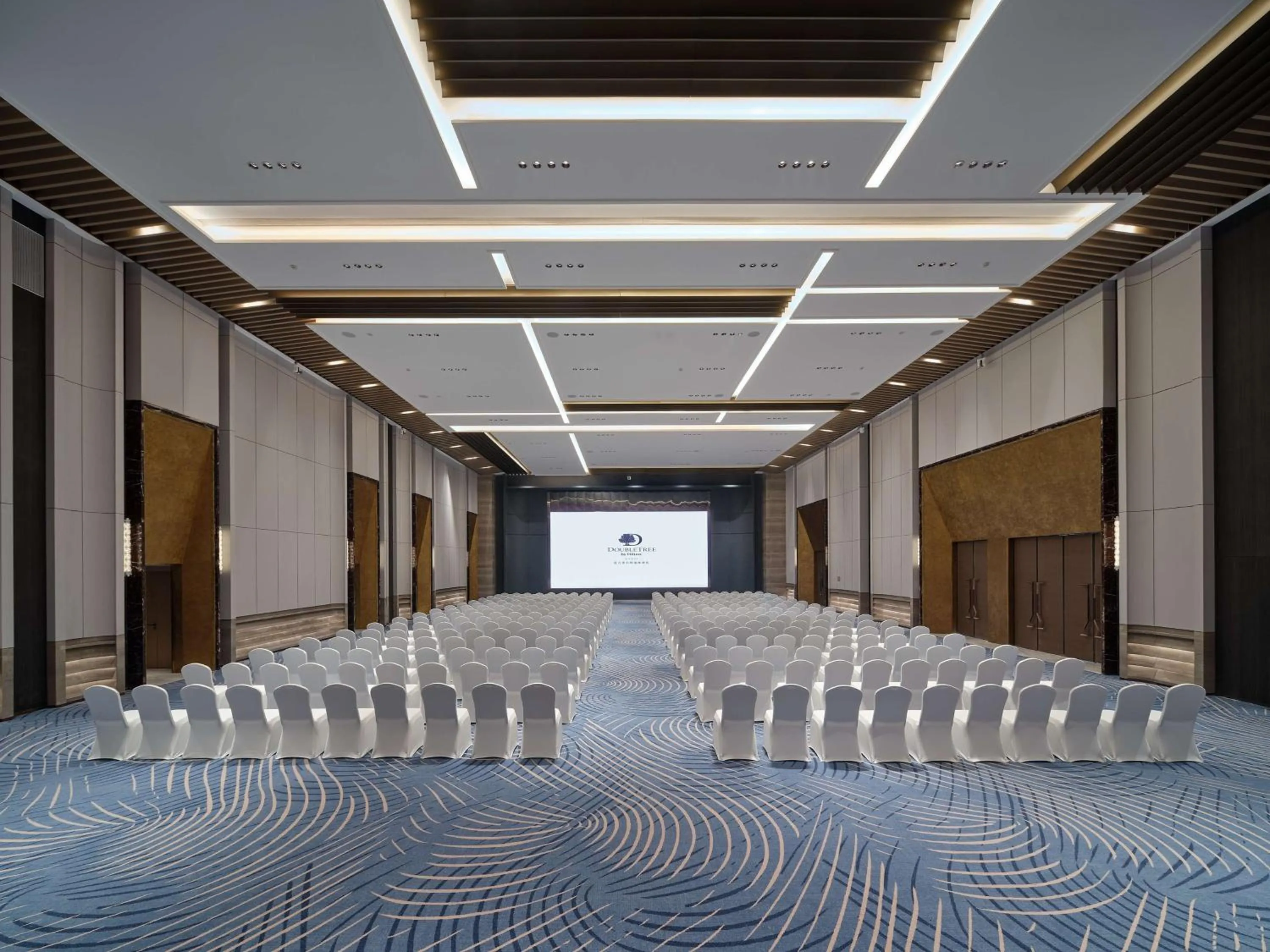 Meeting/conference room in Doubletree By Hilton Yanji