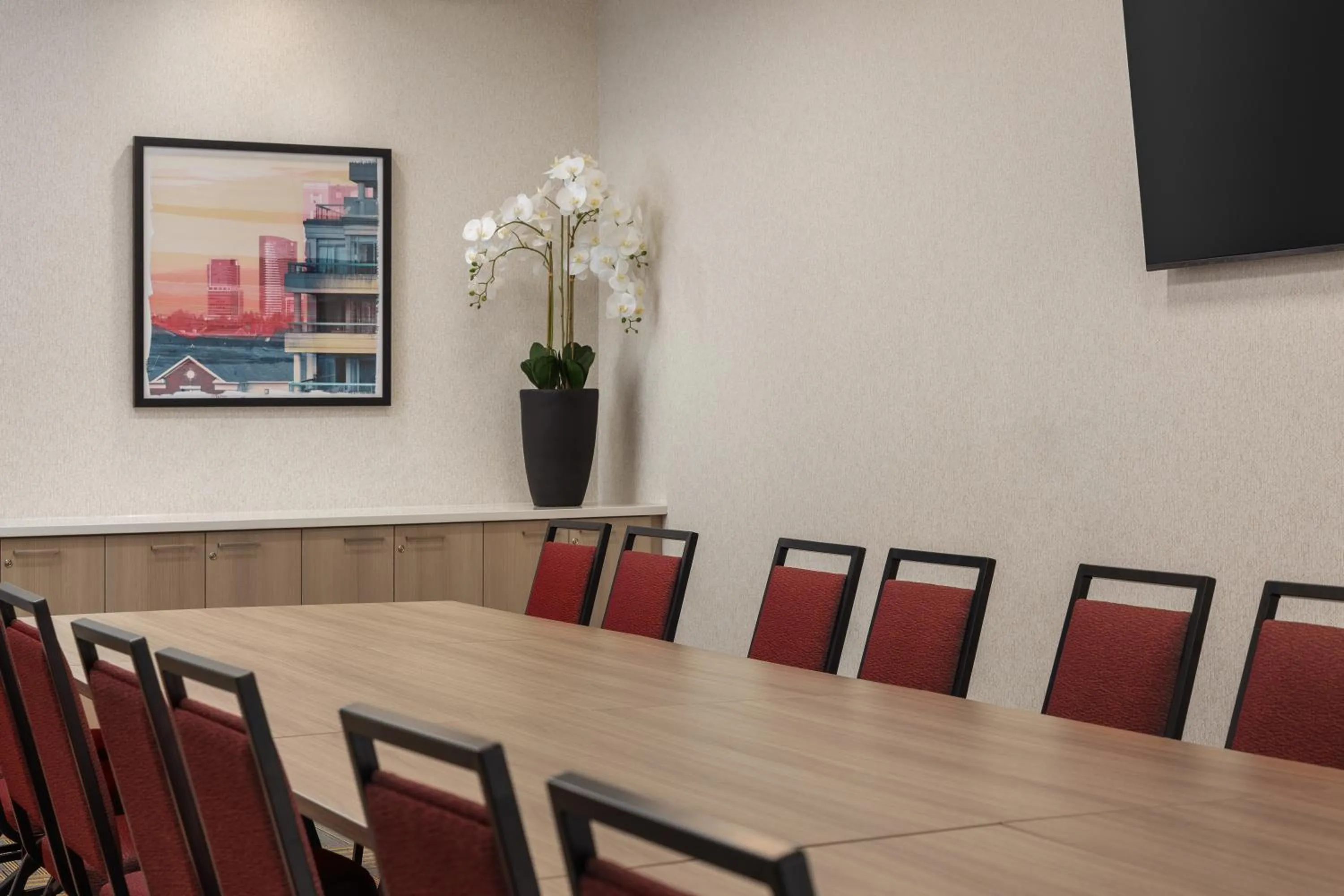 Meeting/conference room in Home2 Suites By Hilton Vaughan Toronto On