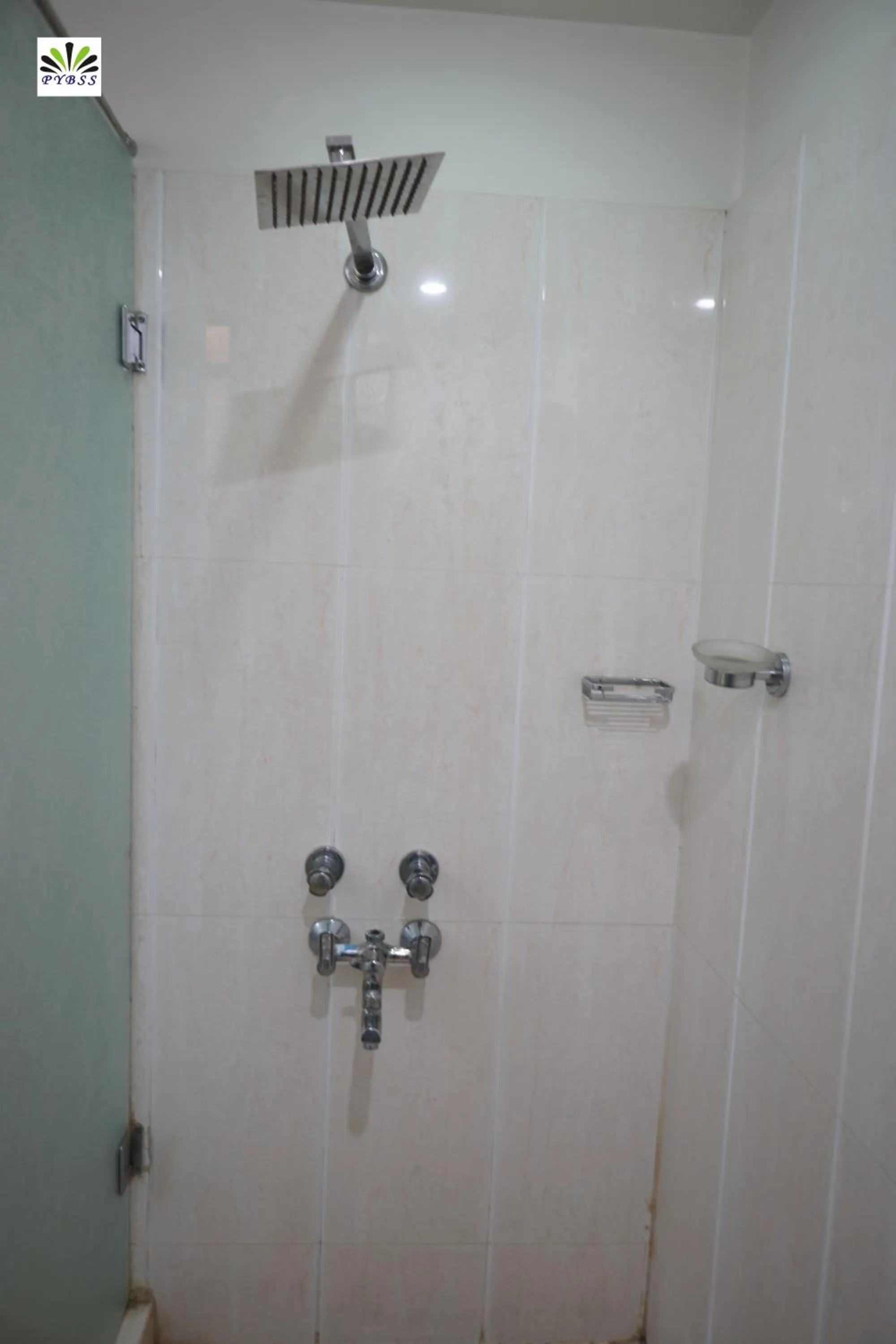 Bathroom in Hotel Pybss