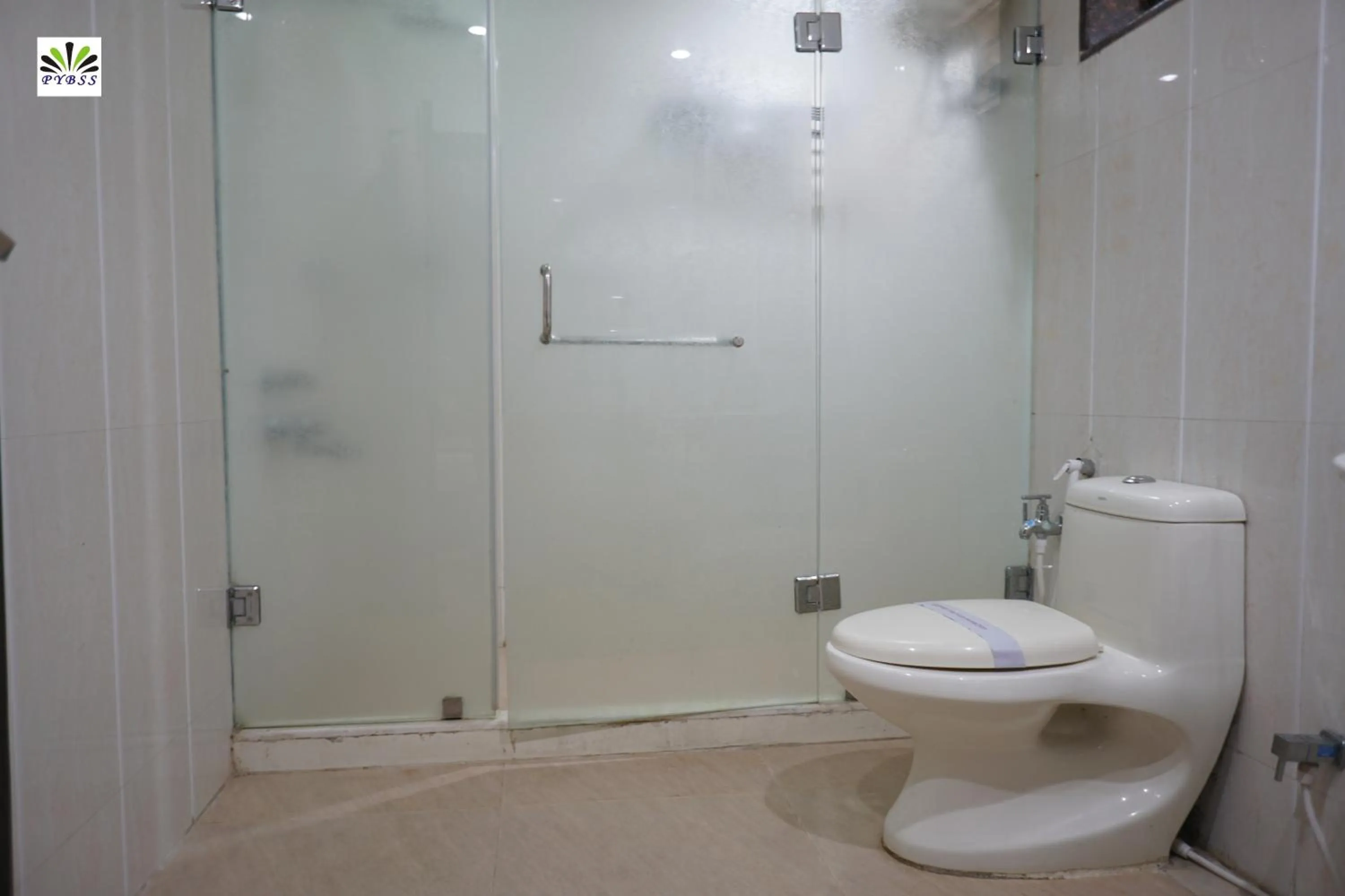 Bathroom in Hotel Pybss