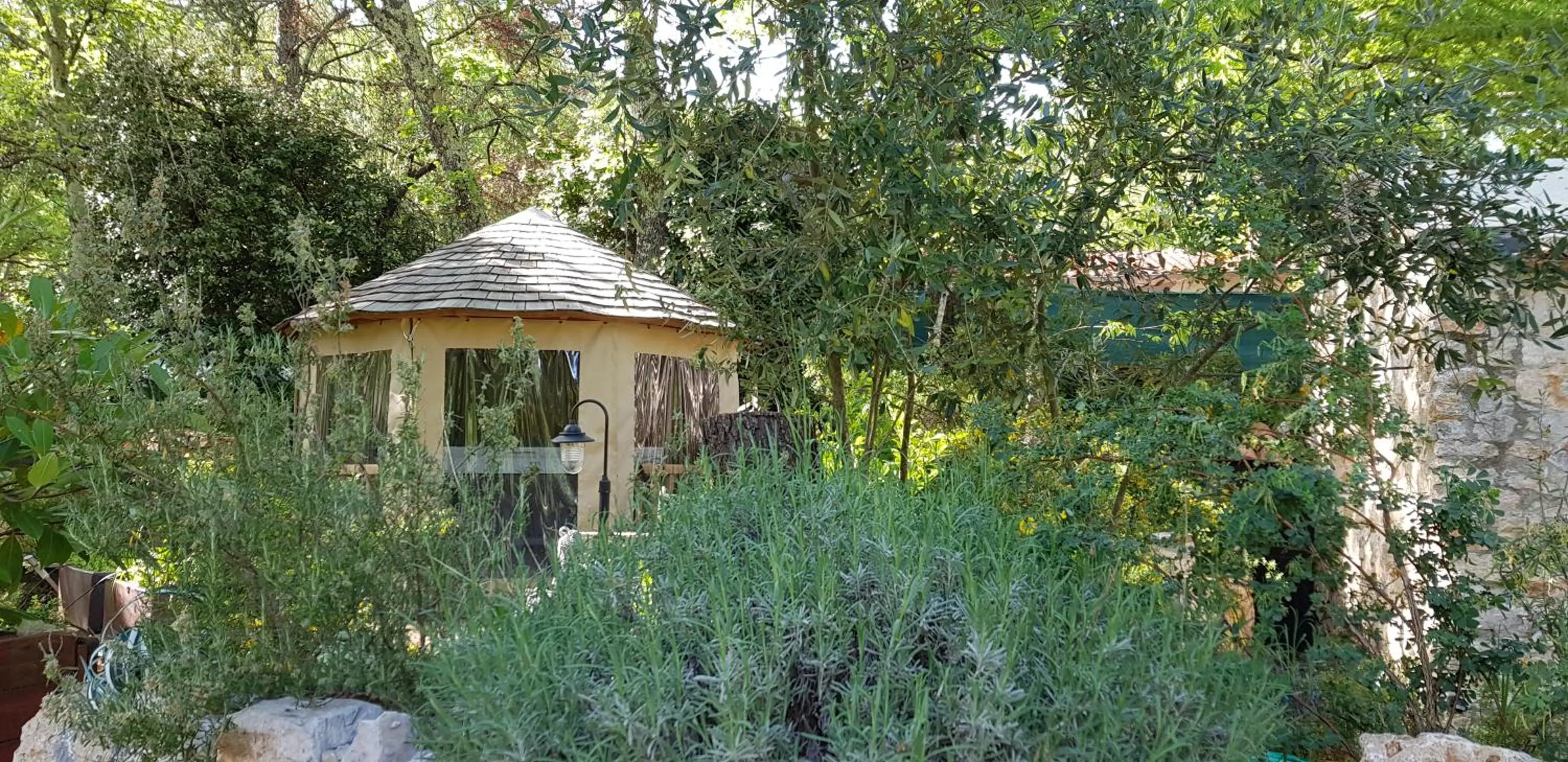 Area and facilities in Le Donjon des Combes et son Spa