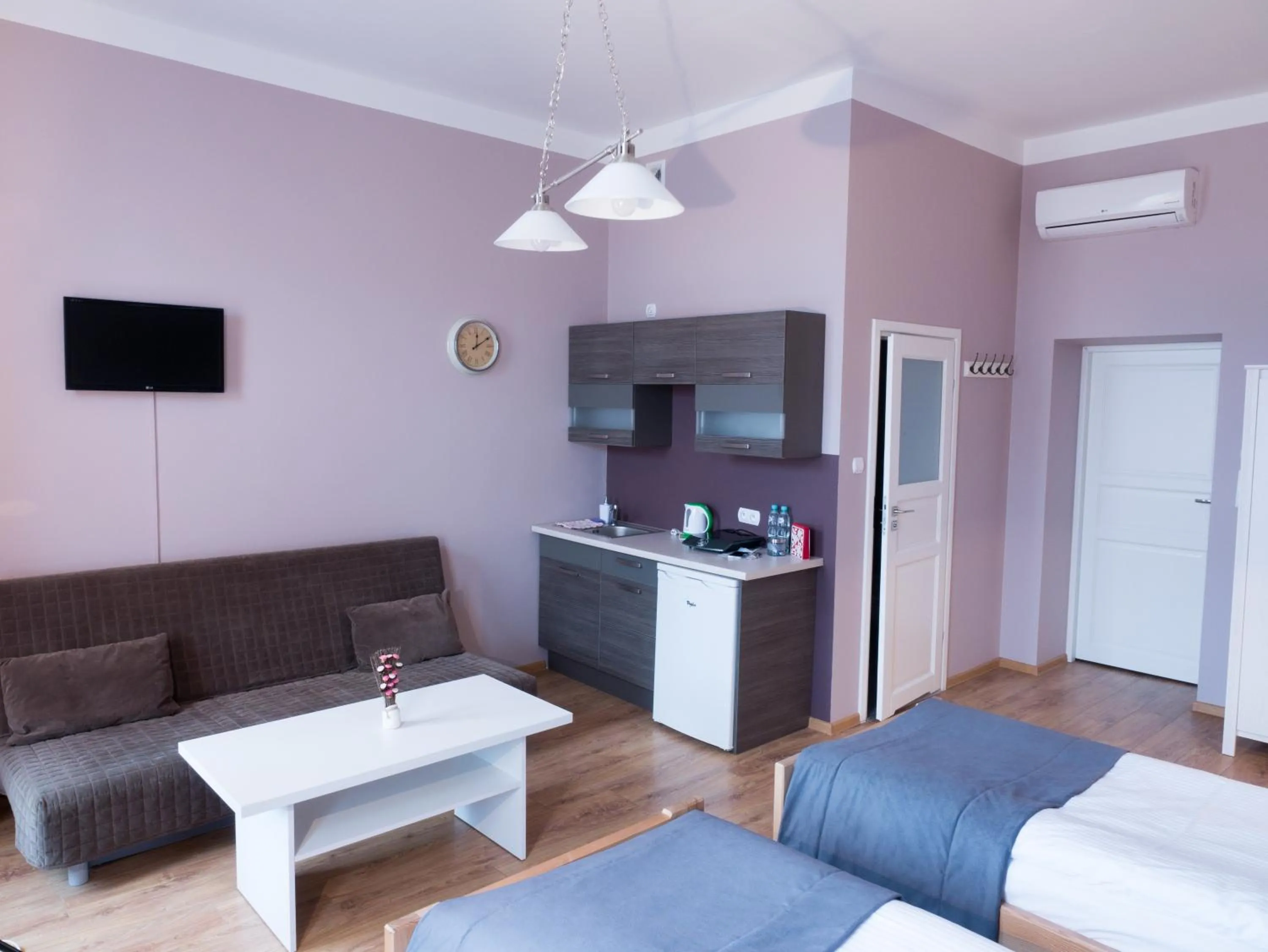 Photo of the whole room, Bed in Just4You Apartments