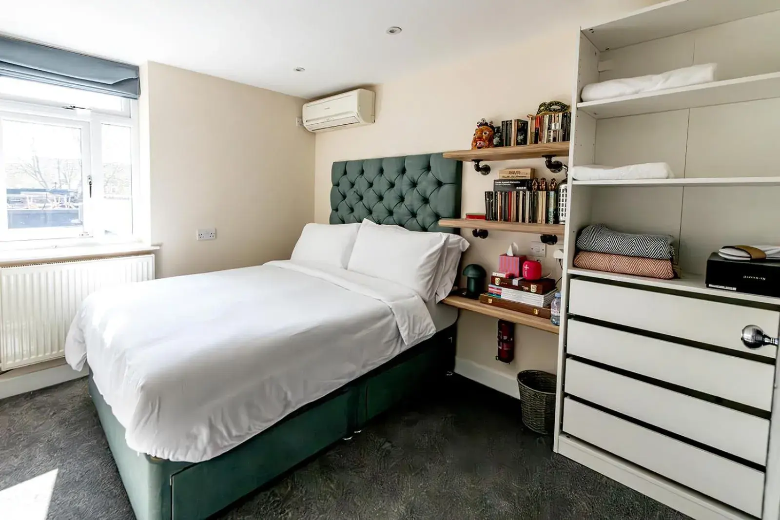 Double Room in 82A Dalston Lane Terrace Double Room in 82A Dalston Lane Terrace