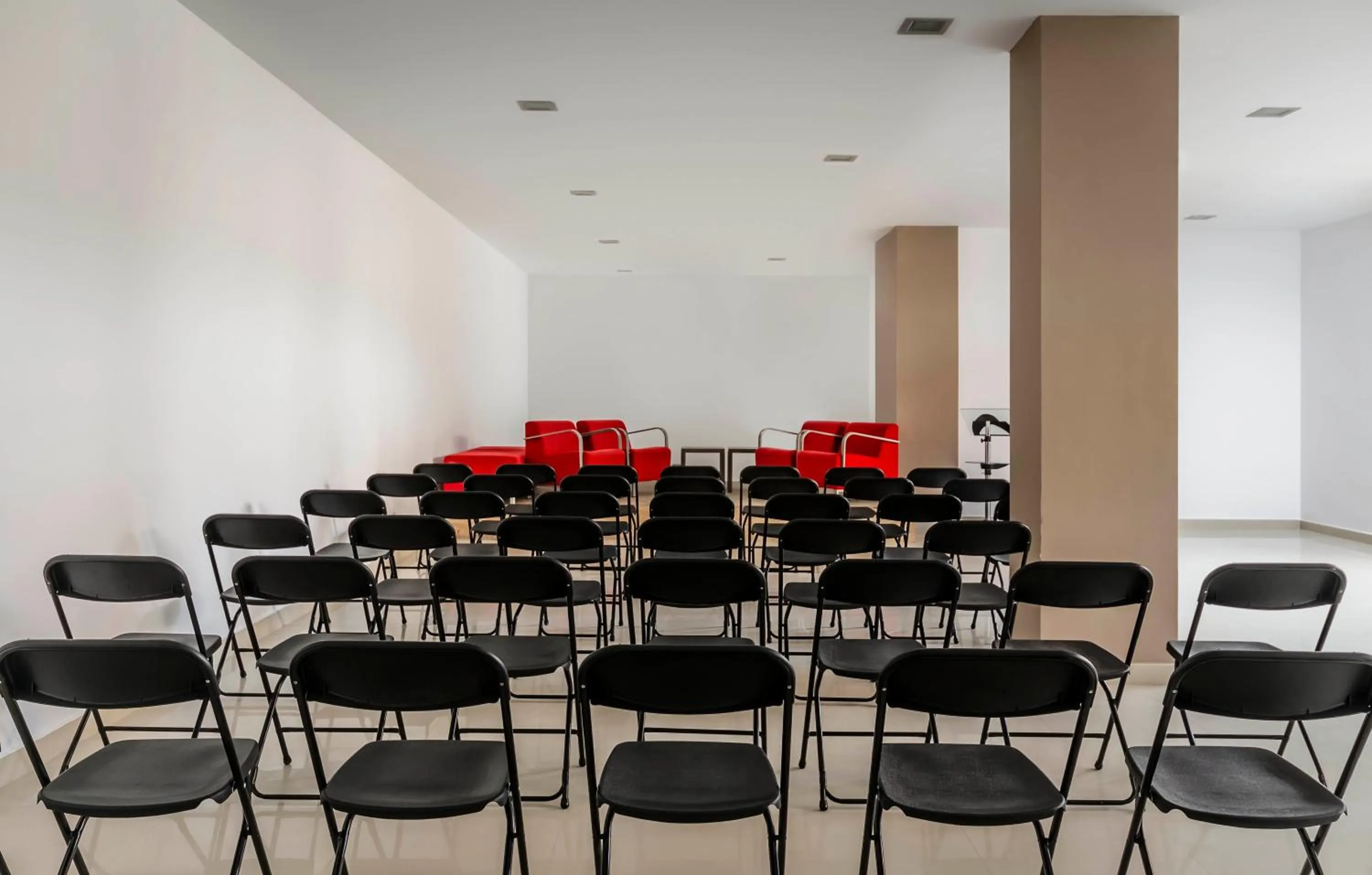 Business facilities in Exe Cunit Suites & Spa