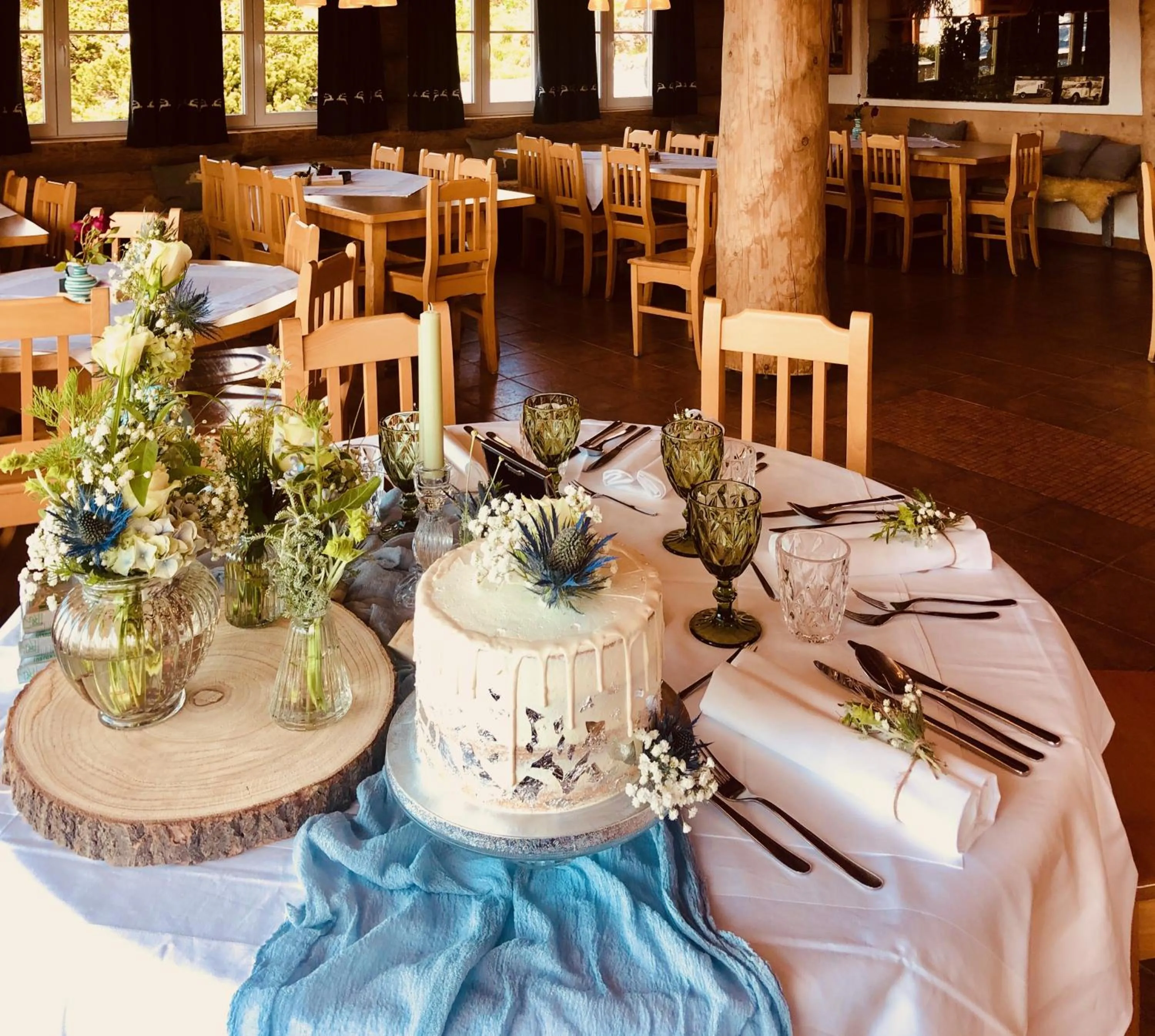 Restaurant/places to eat in Lodge am Krippenstein