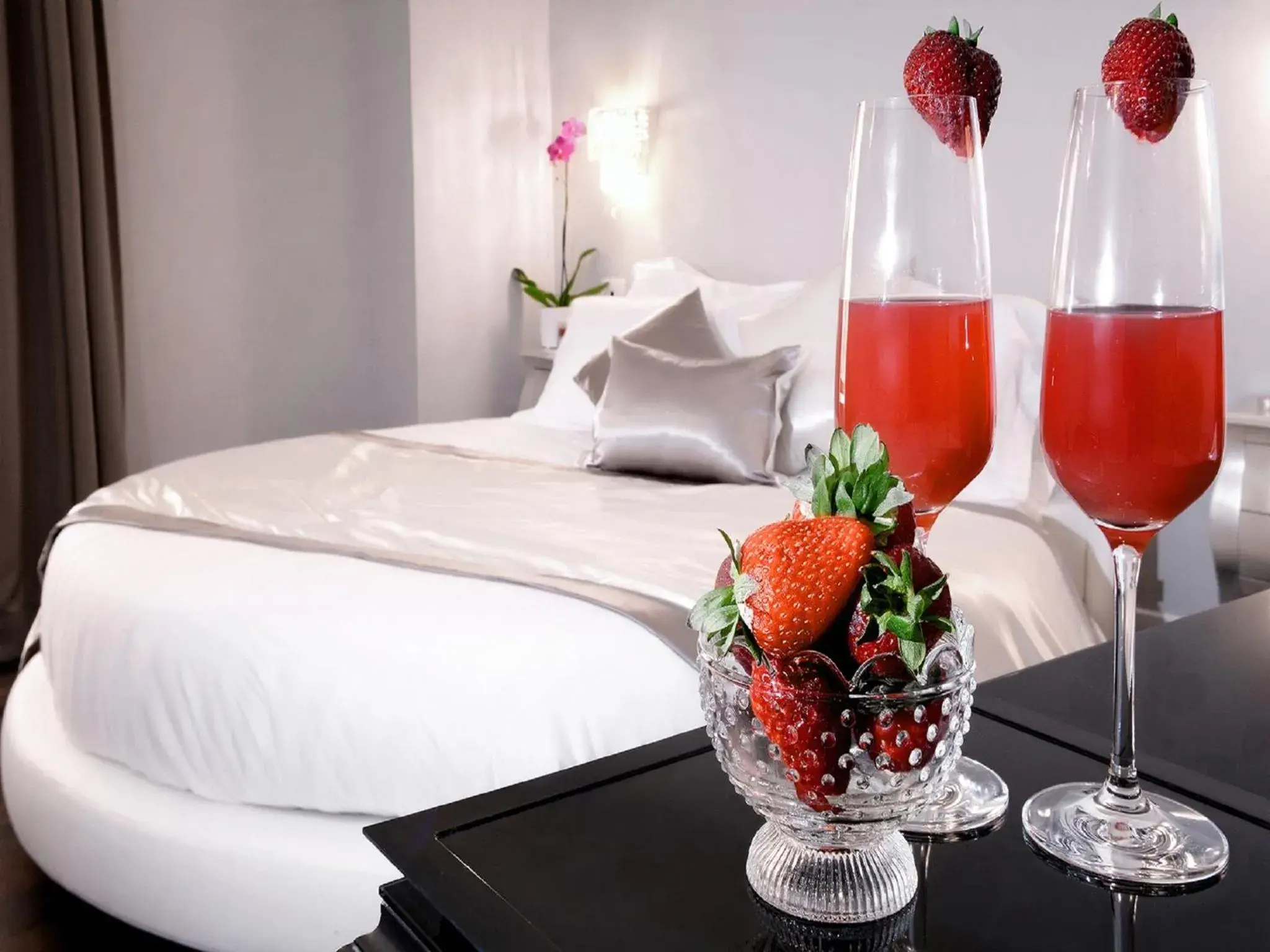 Food and drinks, Bed in Piazza di Spagna Suite de Charme Food and drinks, Bed in Piazza di Spagna Suite de Charme