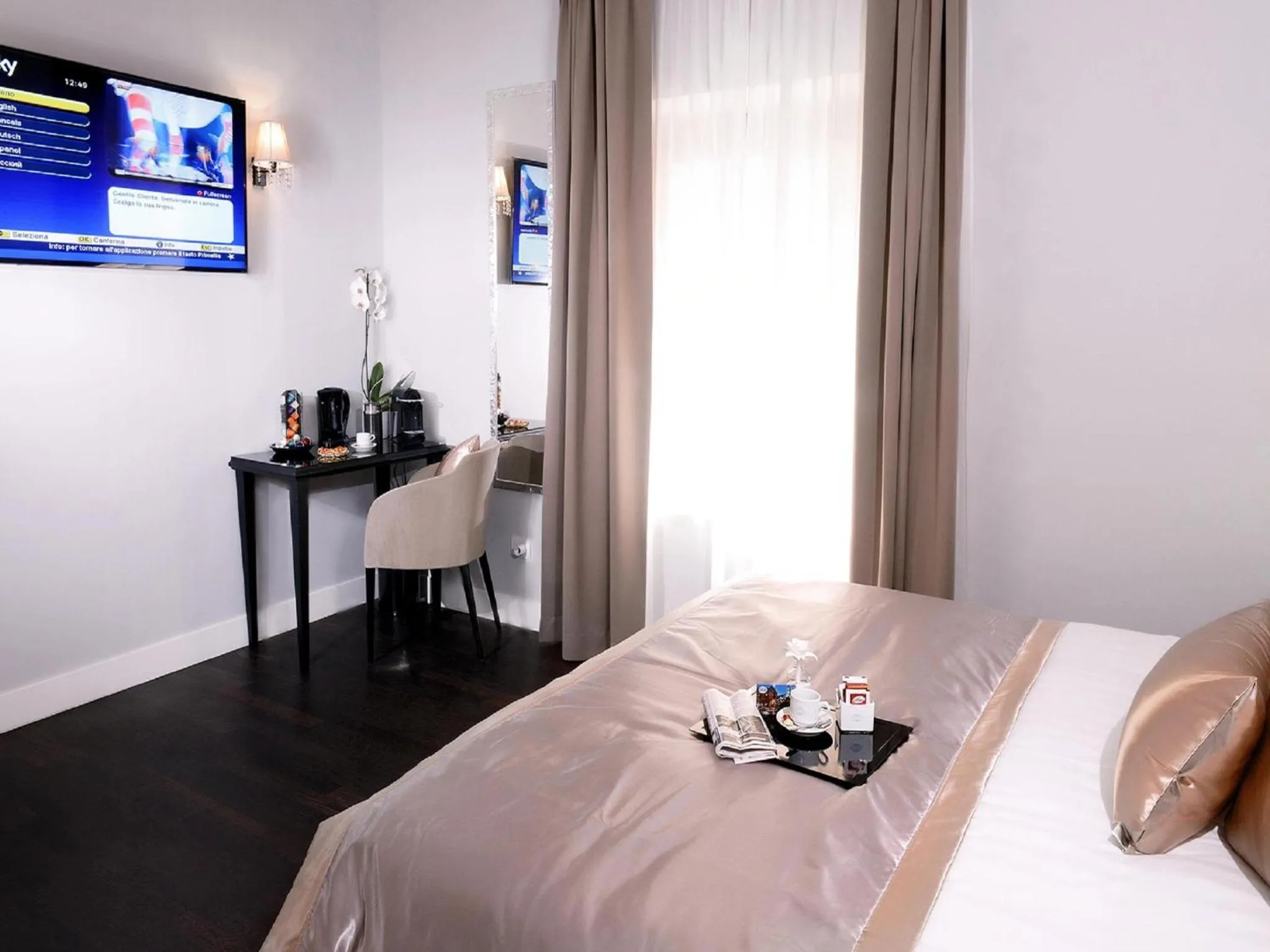 Bedroom, Bed in Piazza di Spagna Suite de Charme