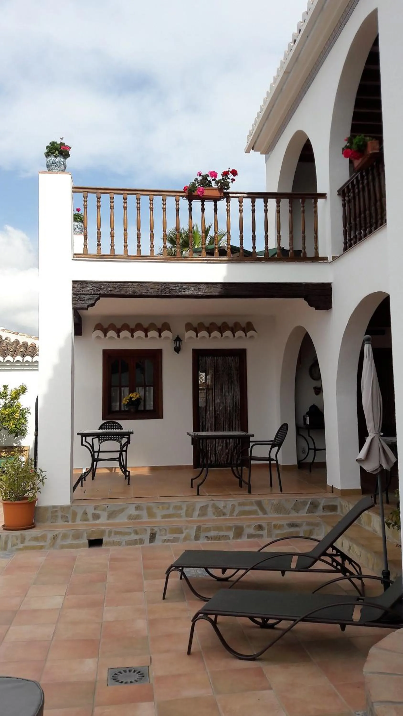 Property building in Casa Roble B&B