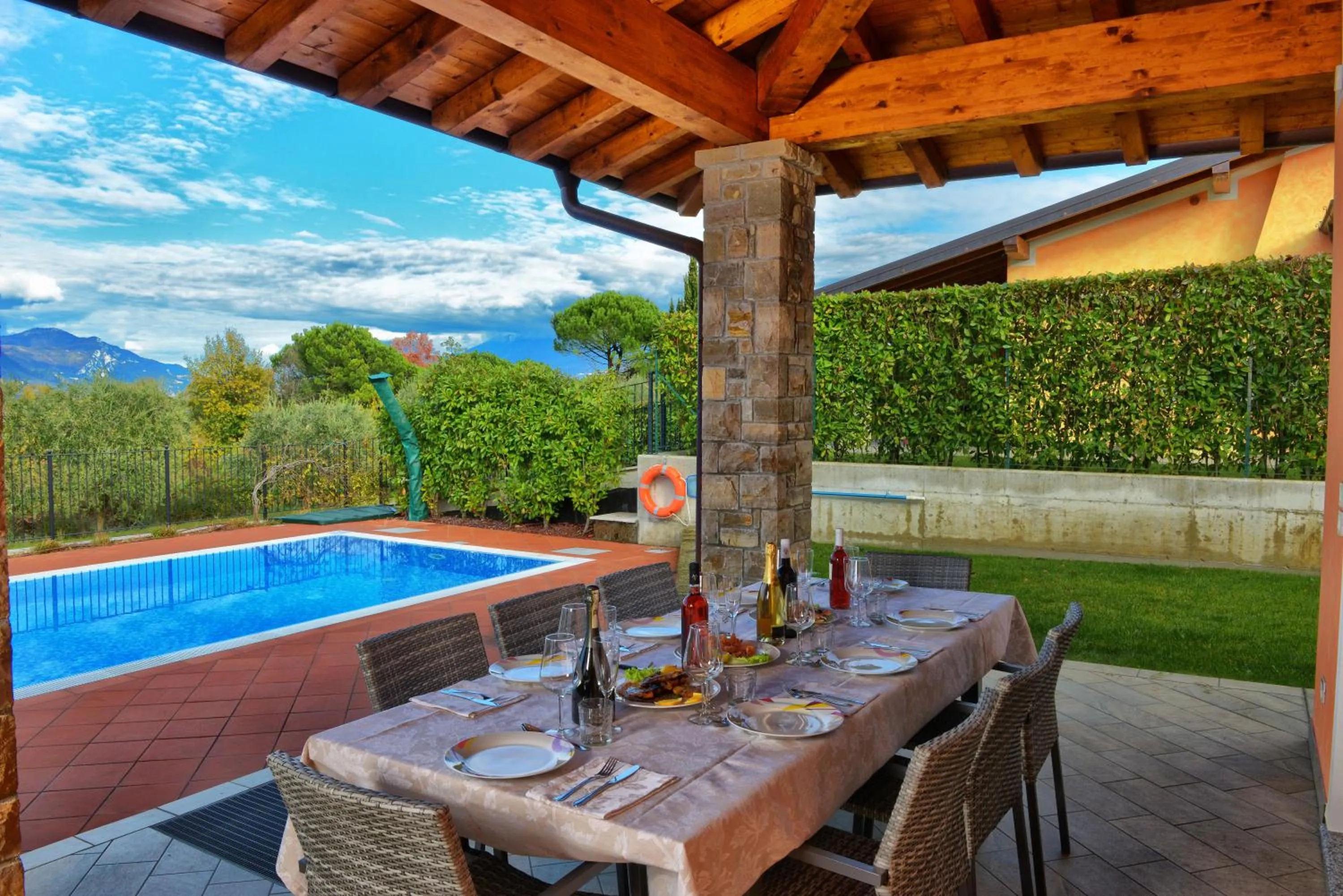 Lake view in Villa Artemia