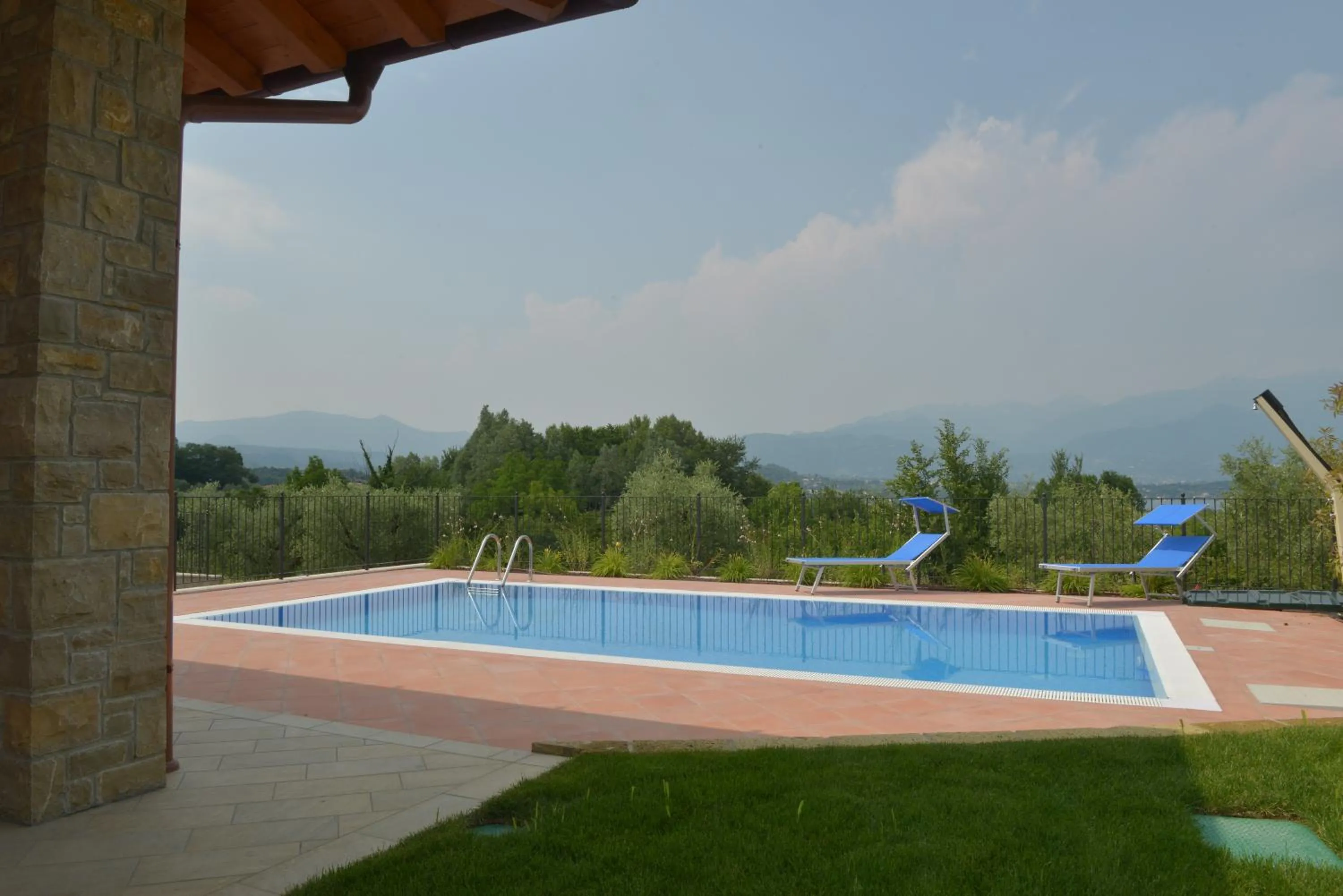 Pool view in Villa Artemia