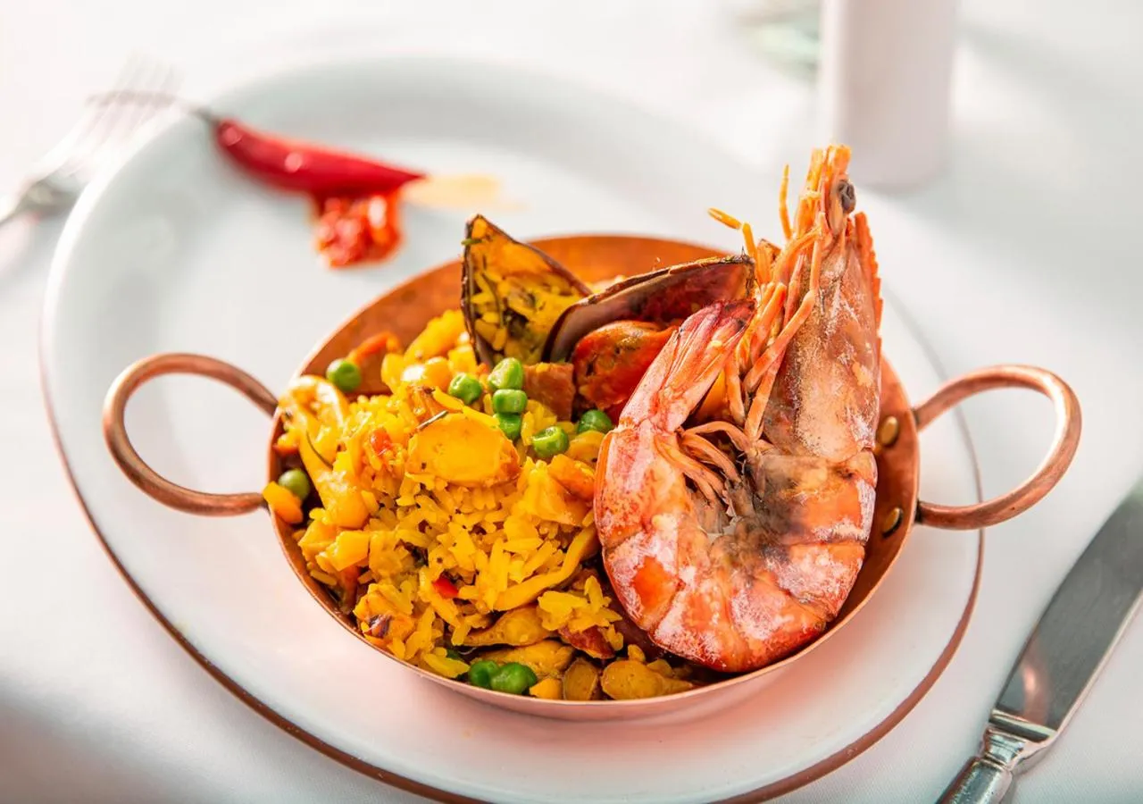 Meals in Estanplaza Paulista