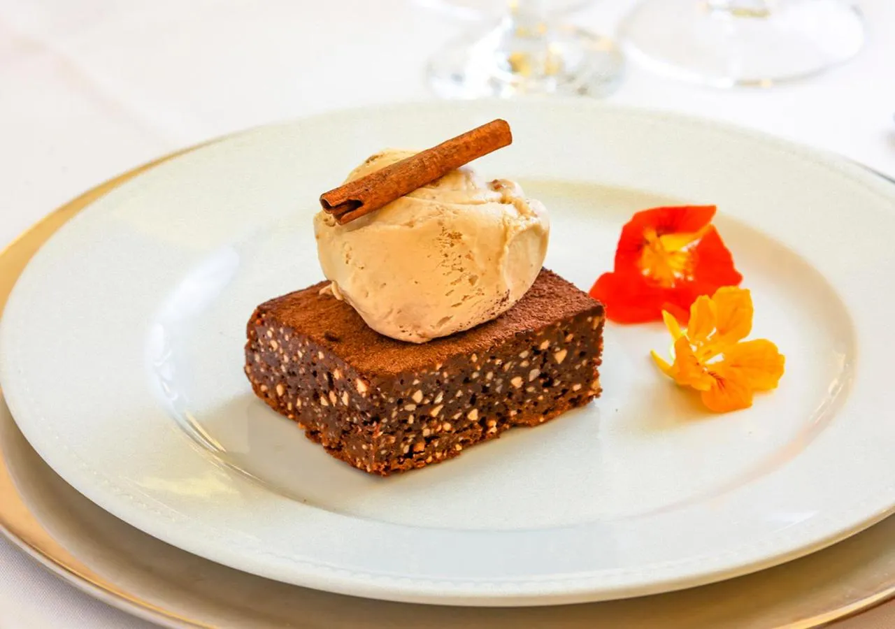 Meals in Estanplaza Paulista