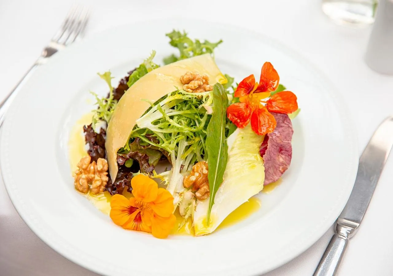 Meals in Estanplaza Paulista