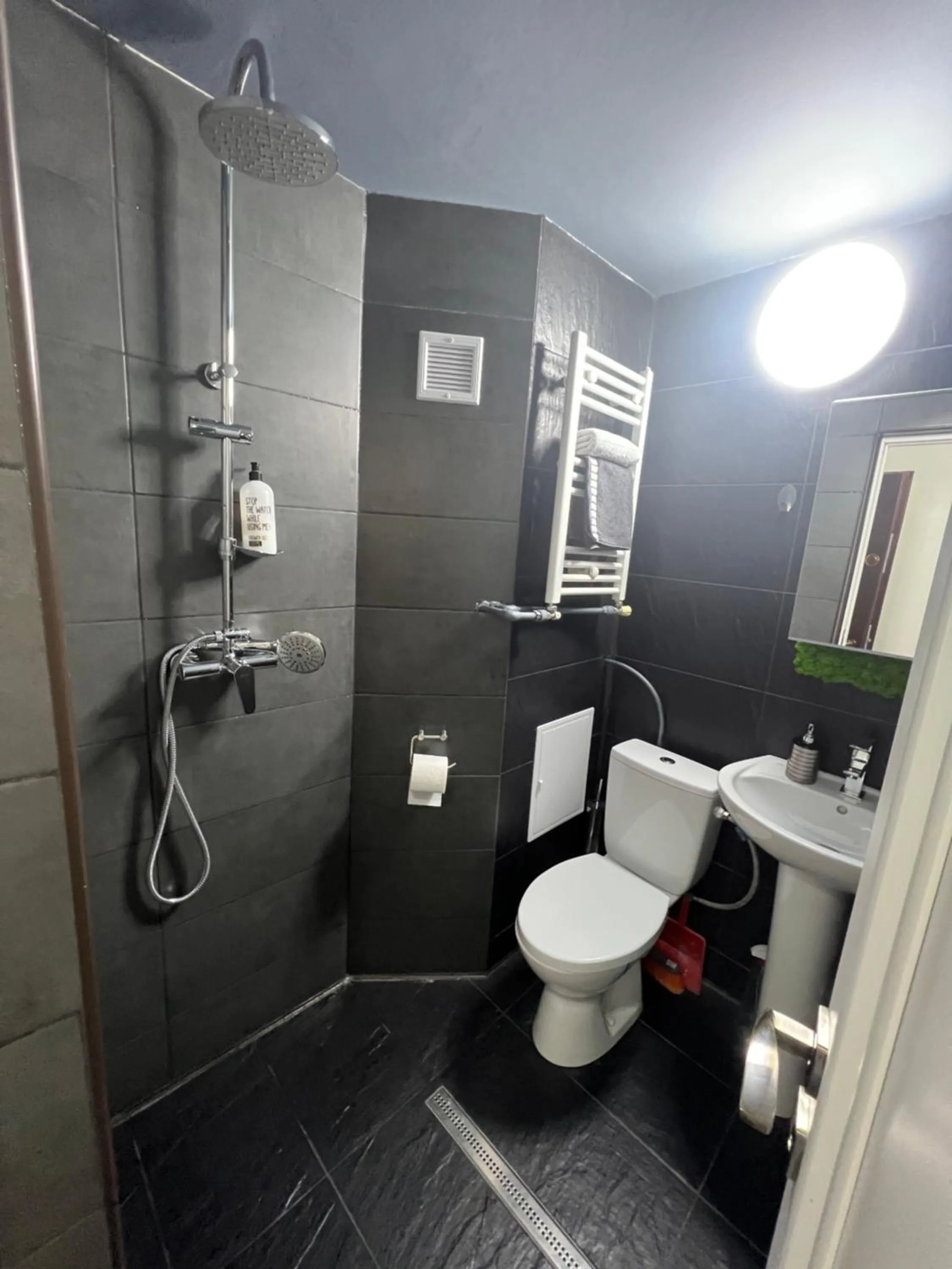 Bathroom in Kenzia Prive