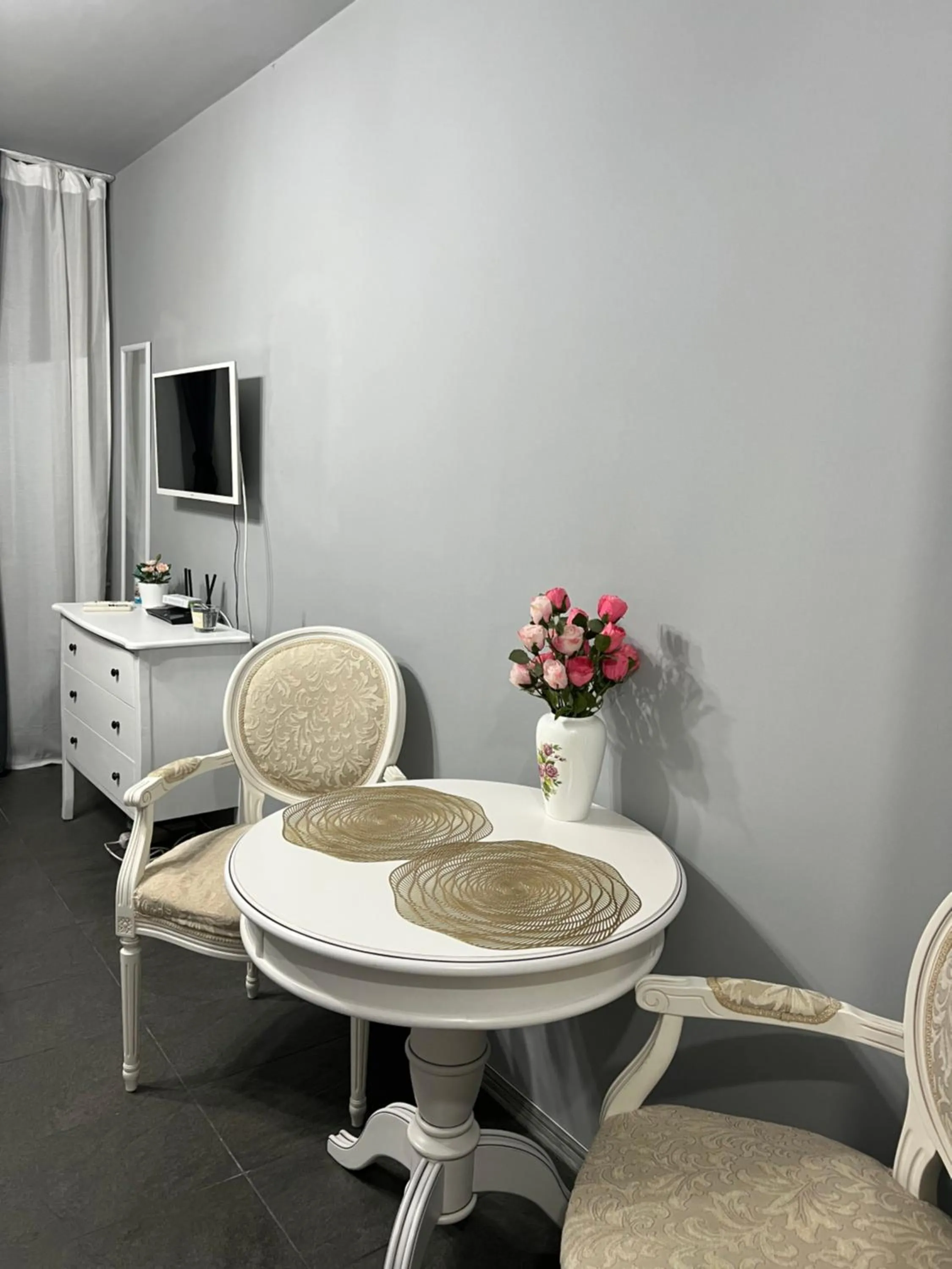hair dresser in Kenzia Prive