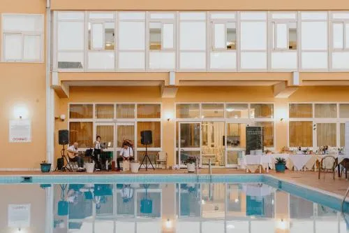 Malaspina Beach Resort