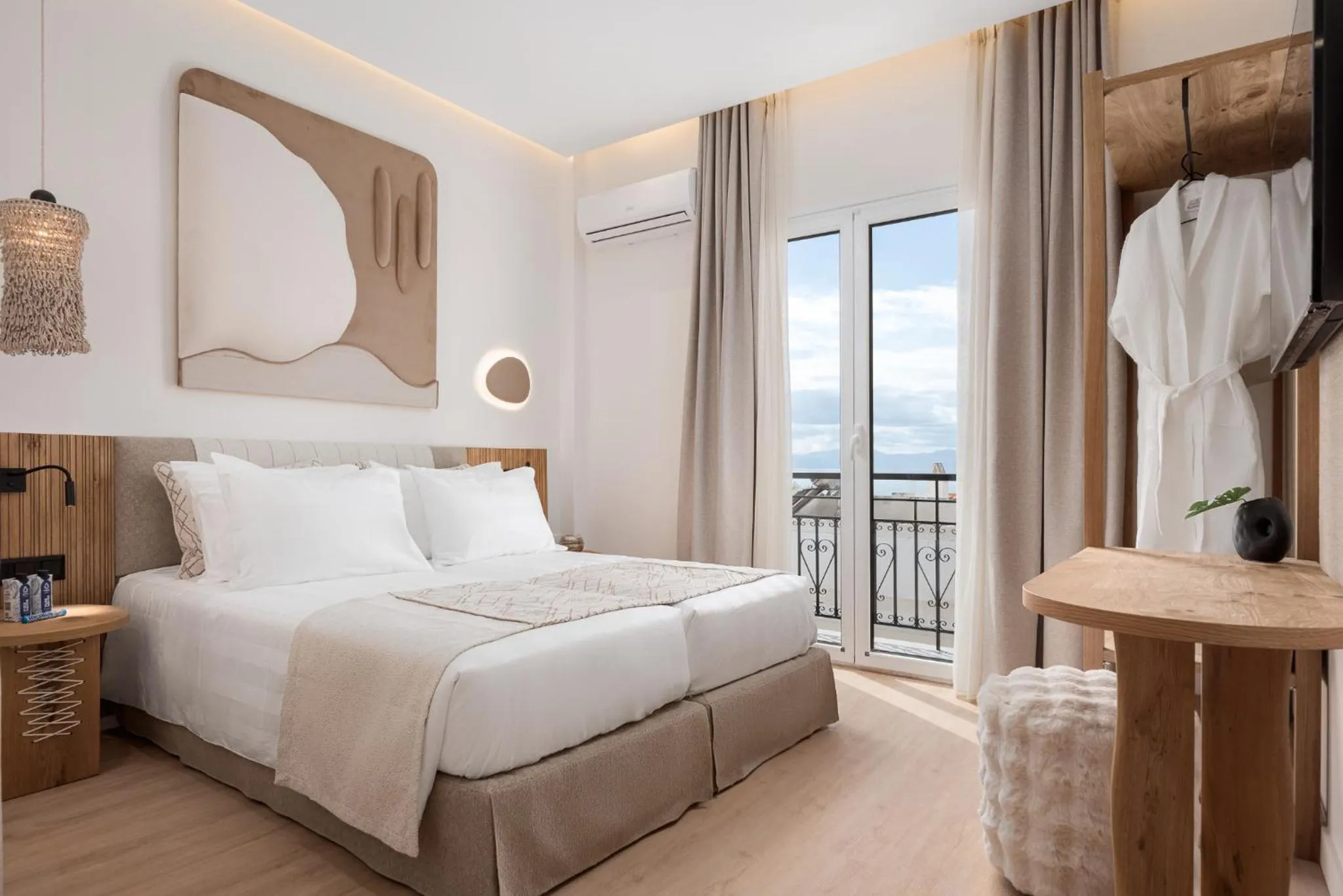 Deluxe Suite in Aegina Dream Suites