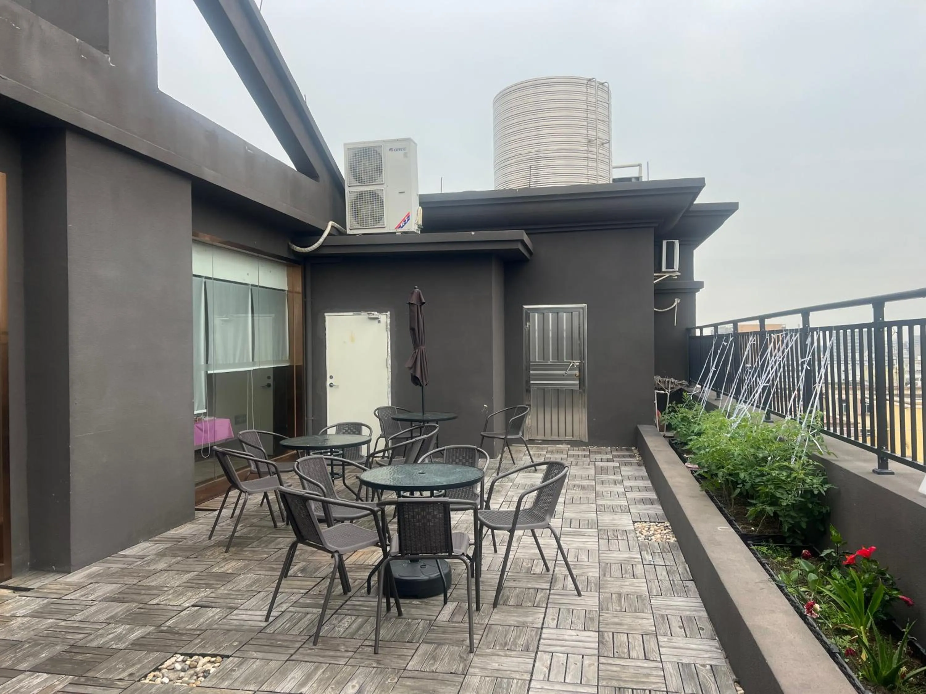 Balcony/Terrace in Lavande Hotel Shenzhen International Convention and Exhibition Center Fuhai West Subway Station