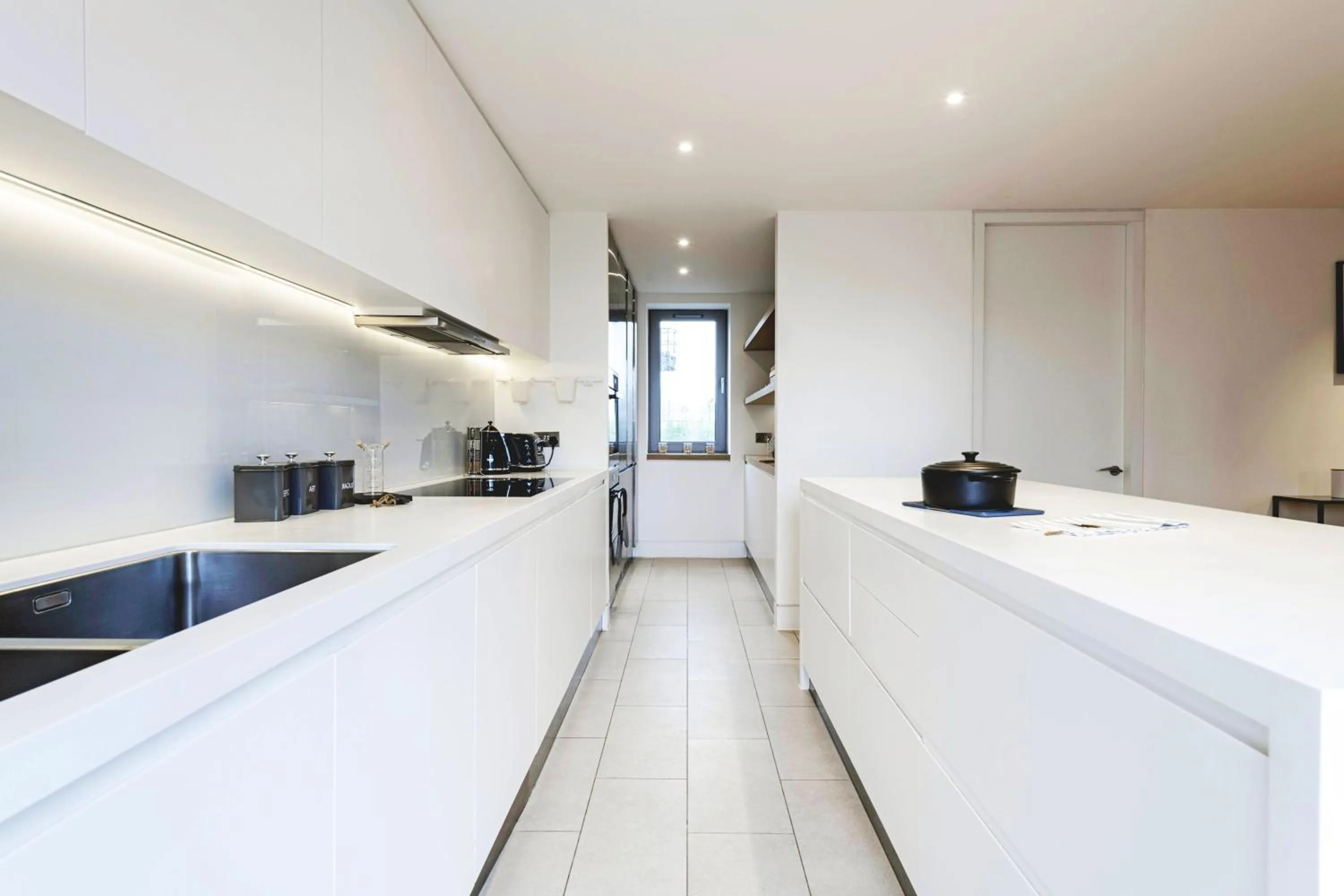 Kitchen or kitchenette in Accomodo London Waterloo - Luxury & Spacious Triplex Penthouse on Southbank