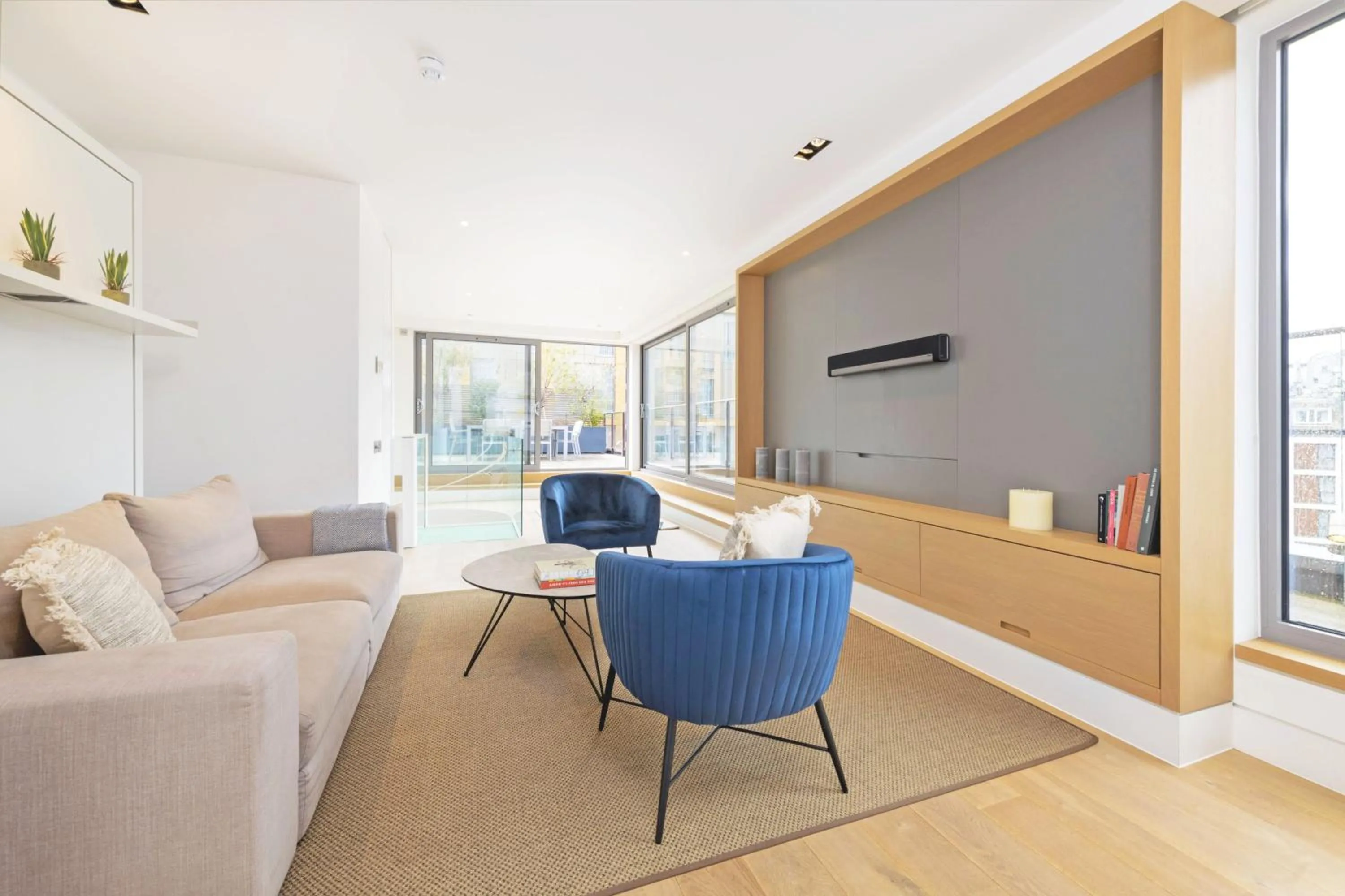 Living room in Accomodo London Waterloo - Luxury & Spacious Triplex Penthouse on Southbank