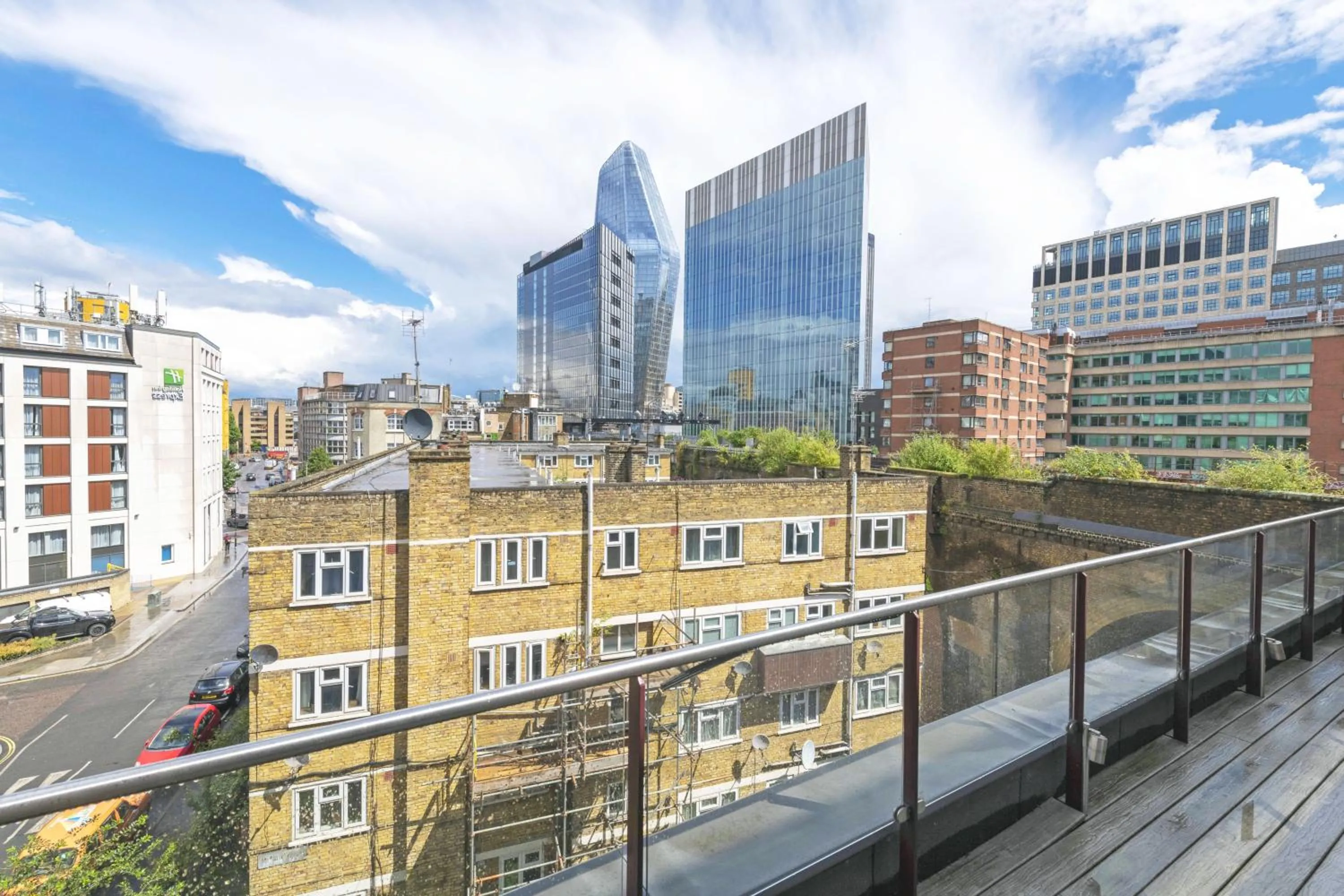 Day in Accomodo London Waterloo - Luxury & Spacious Triplex Penthouse on Southbank