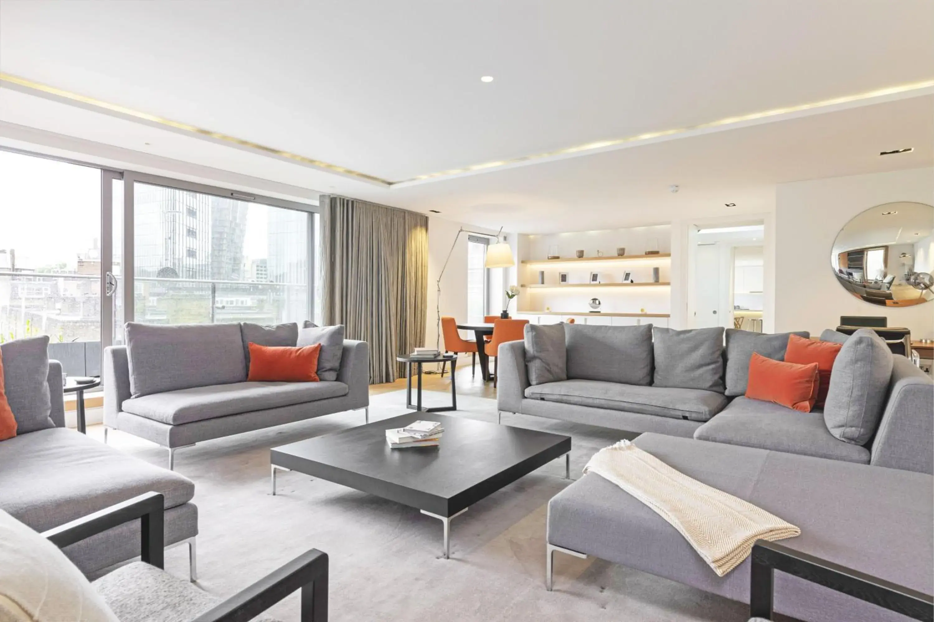 Accomodo London Waterloo - Luxury & Spacious Triplex Penthouse on Southbank Accomodo London Waterloo - Luxury & Spacious Triplex Penthouse on Southbank